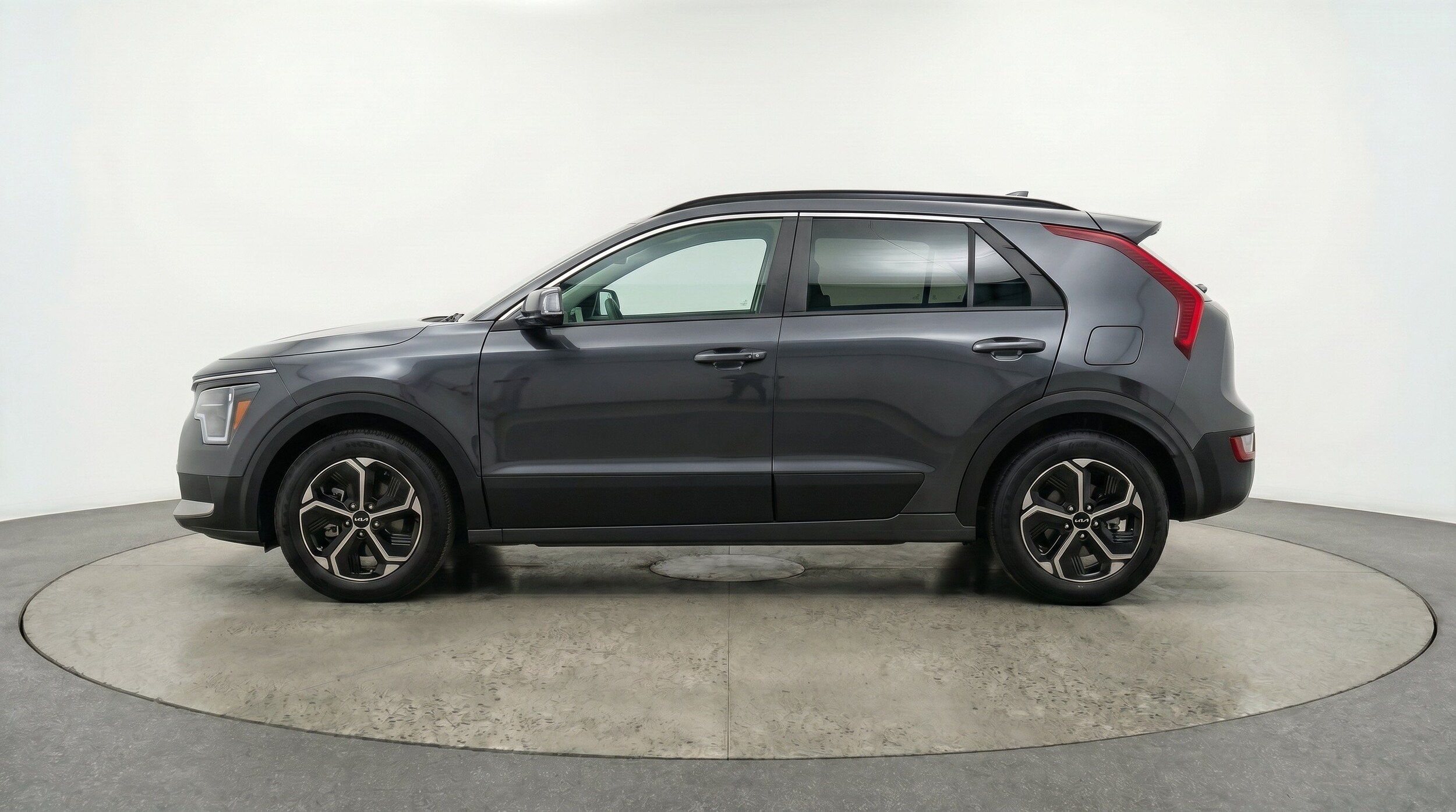Thumbnail: 2026 Kia Niro - 5