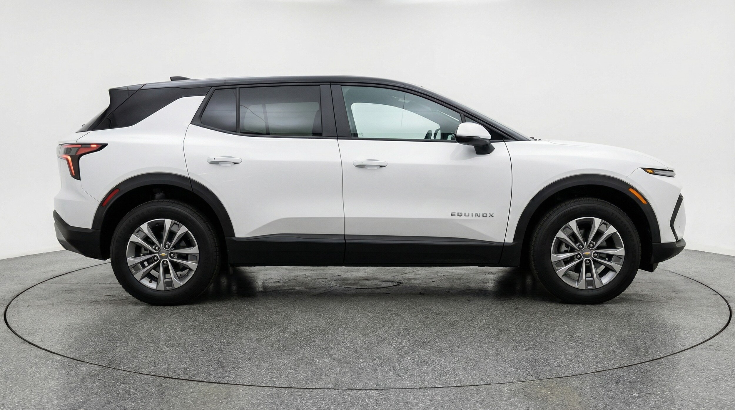 Thumbnail: 2025 Chevrolet Equinox - 8