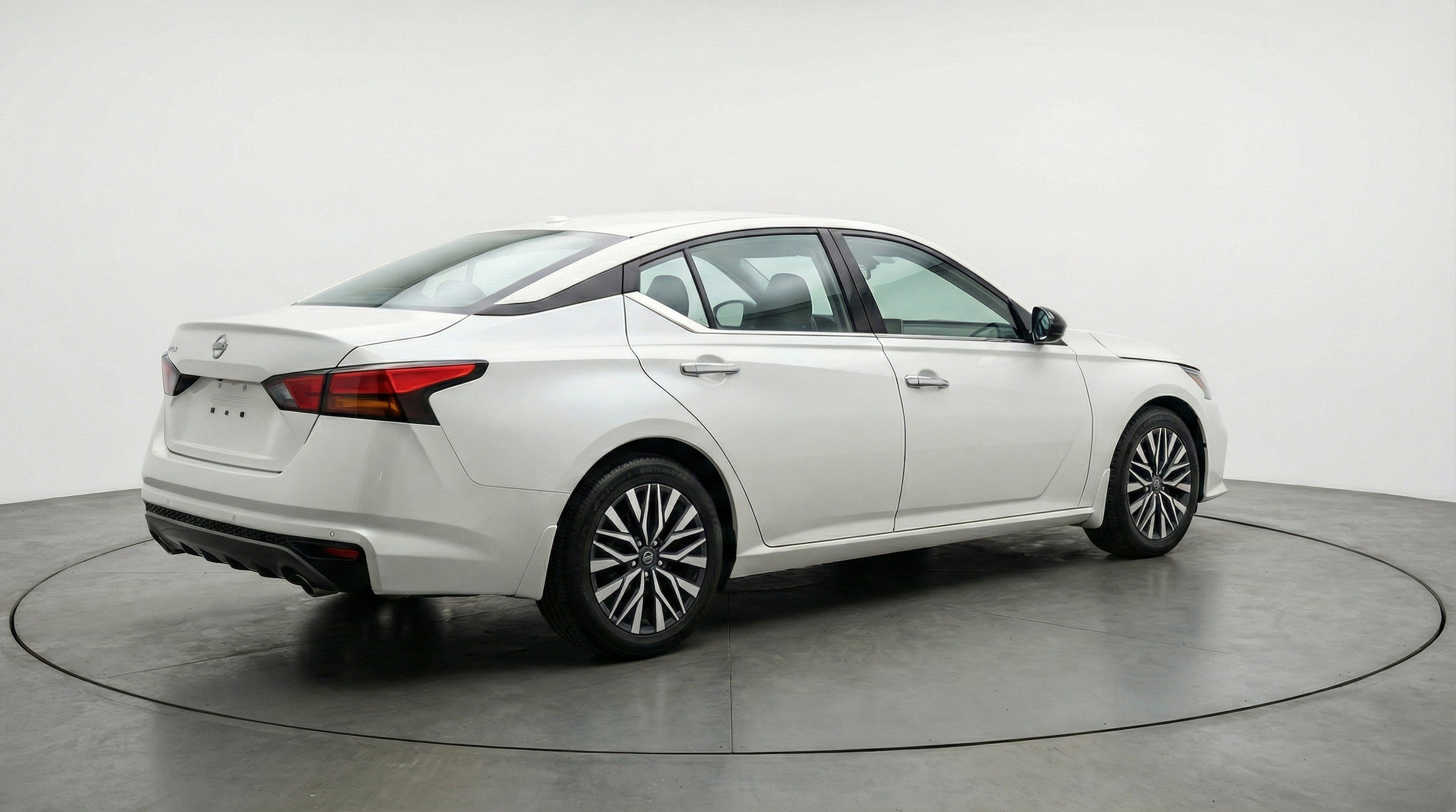 Thumbnail: 2025 Nissan Altima - 9