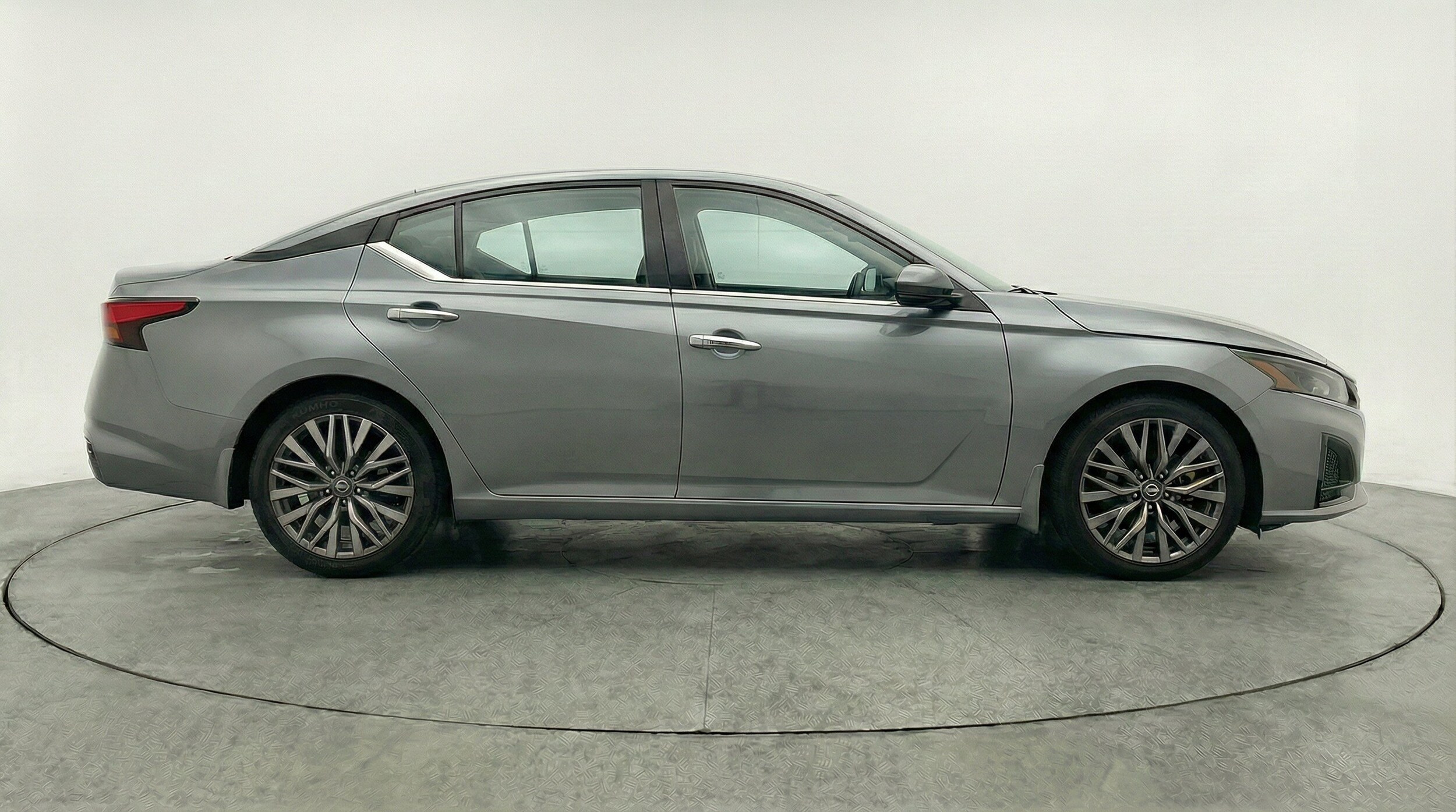 Thumbnail: 2025 Nissan Altima - 11