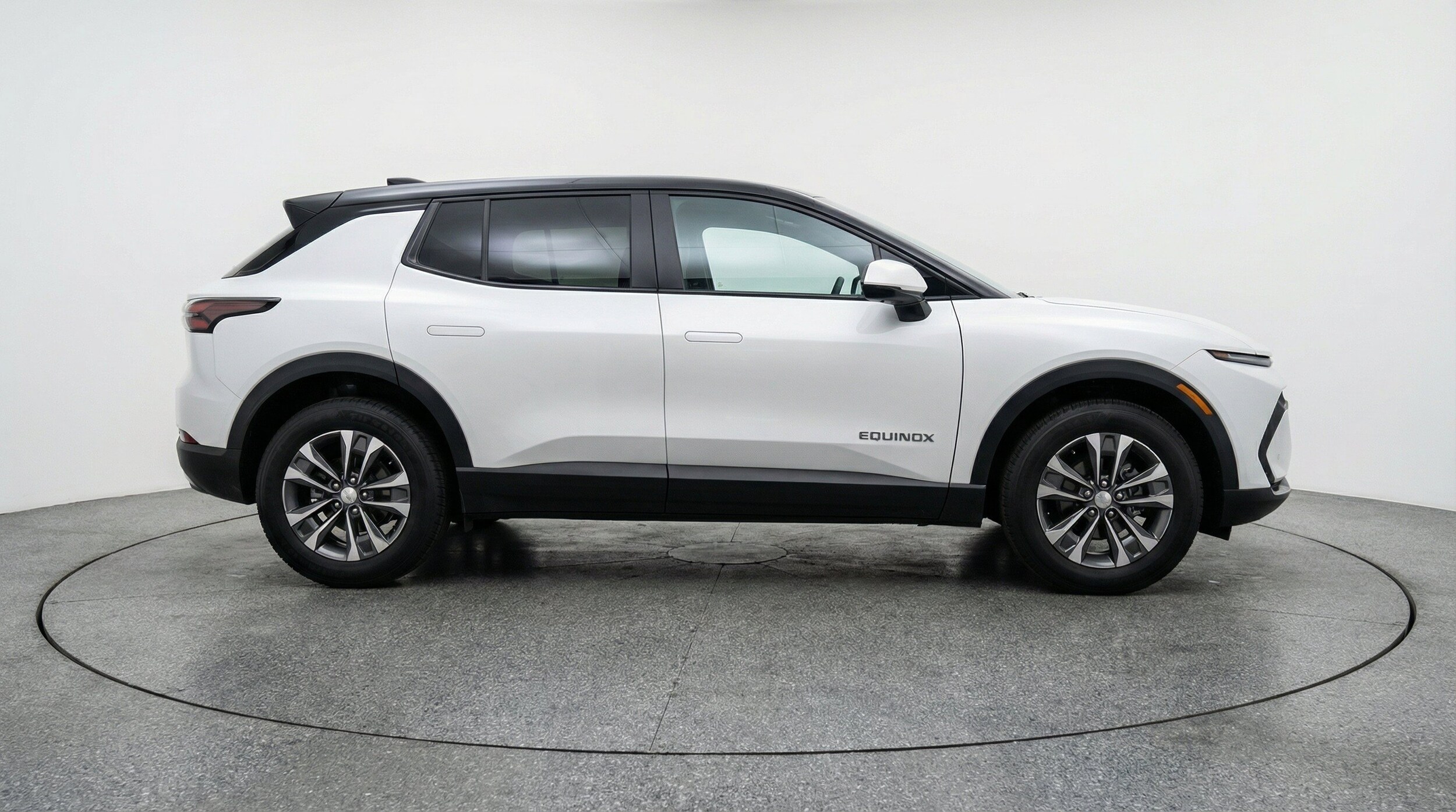 Thumbnail: 2025 Chevrolet Equinox - 11