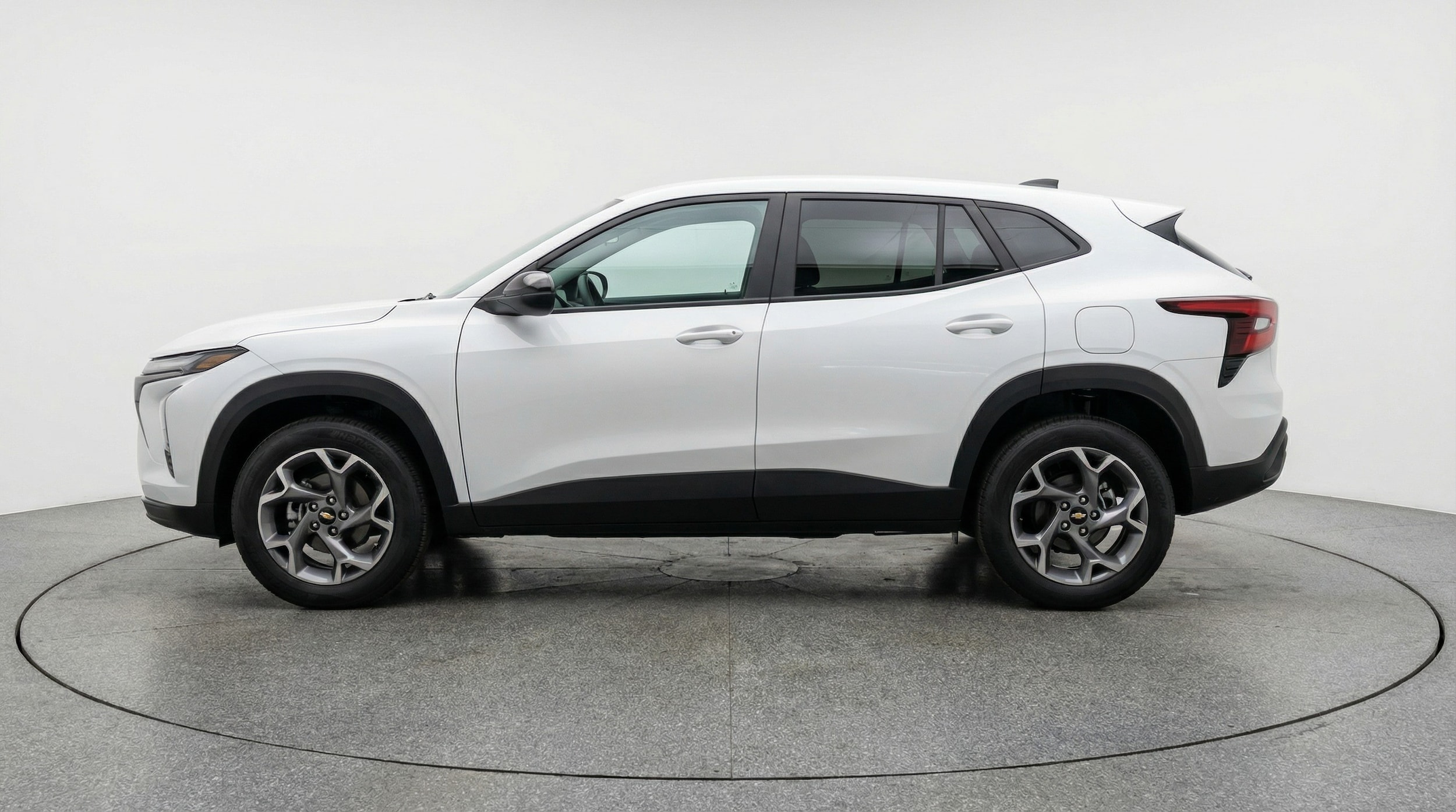 Thumbnail: 2025 Chevrolet Trax - 4