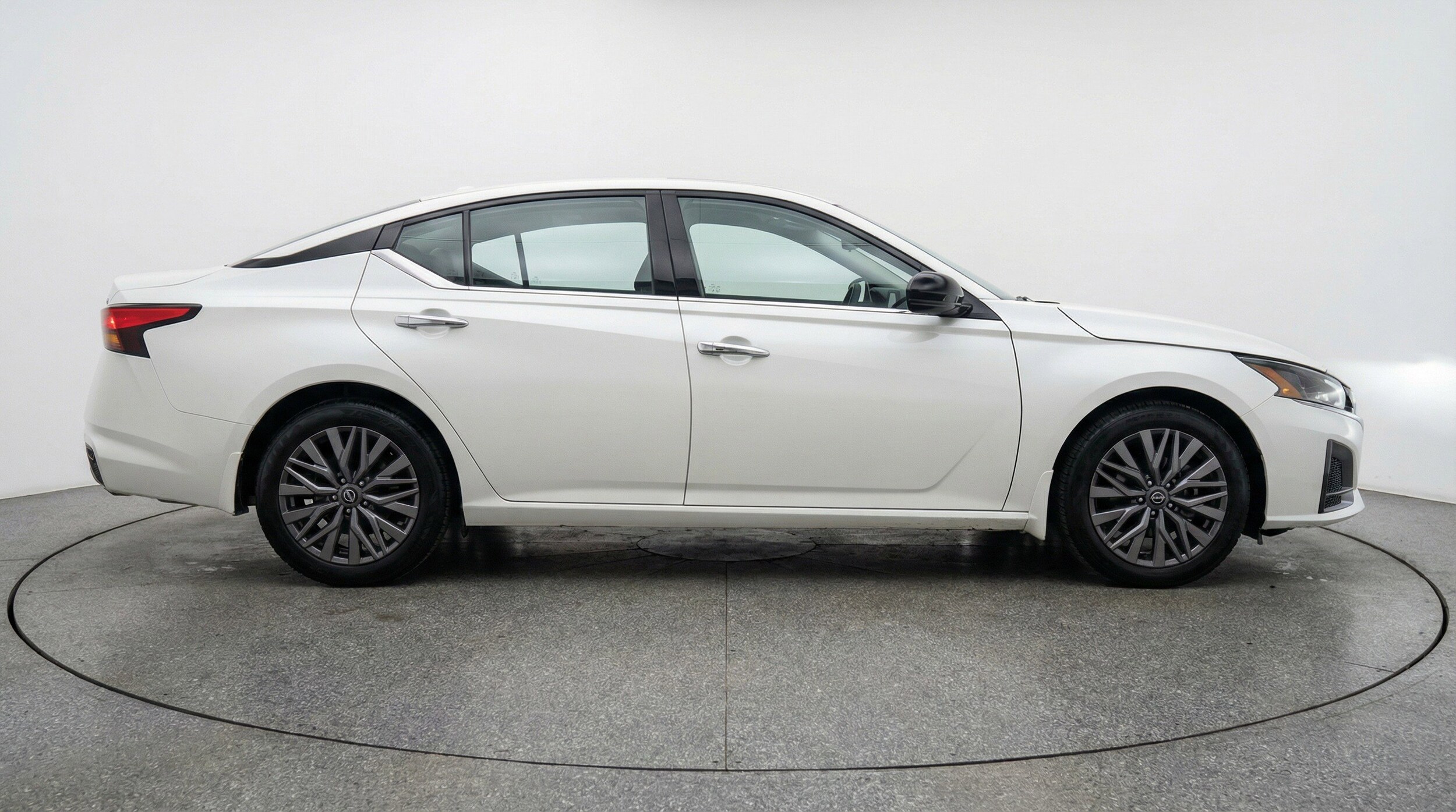 Thumbnail: 2025 Nissan Altima - 11