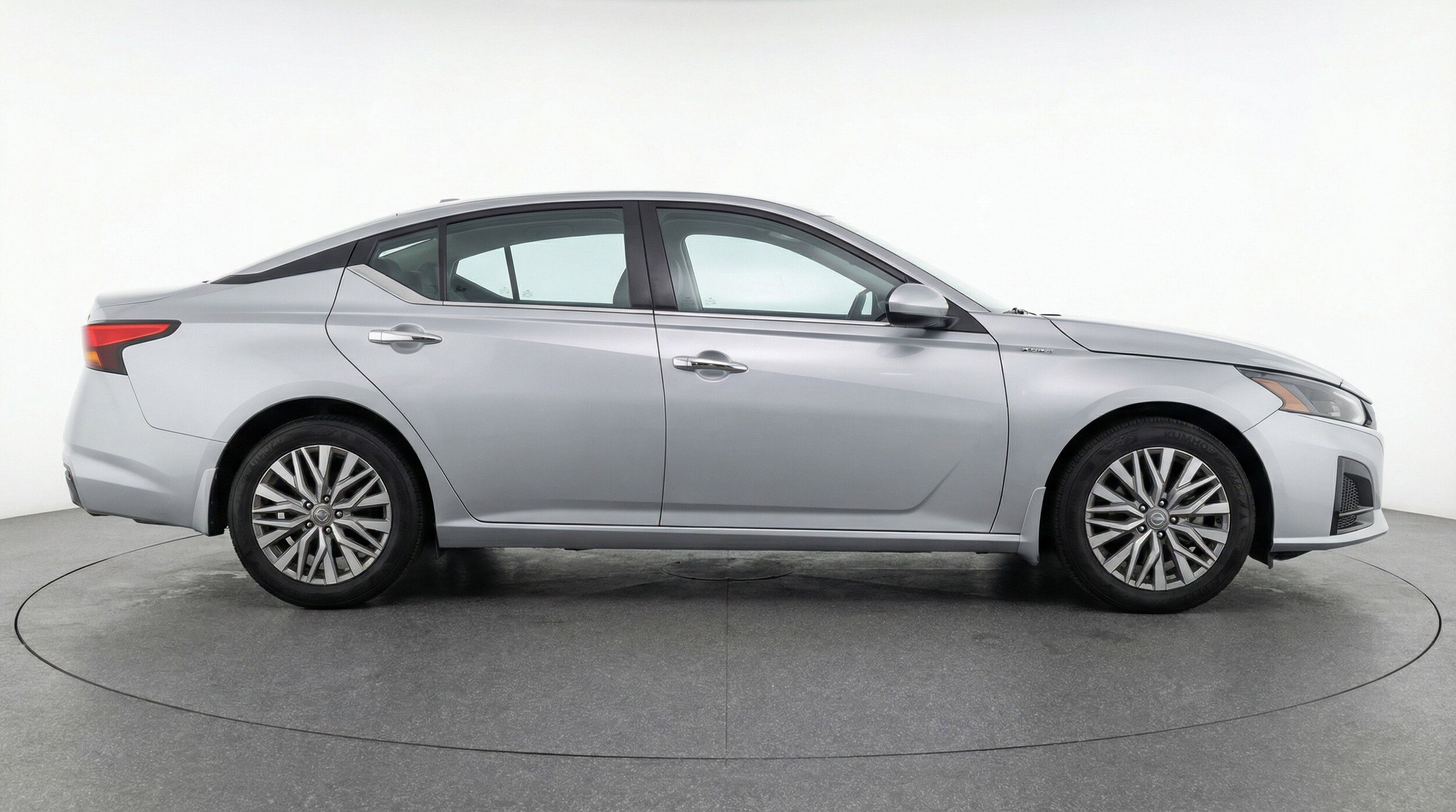 Thumbnail: 2025 Nissan Altima - 11