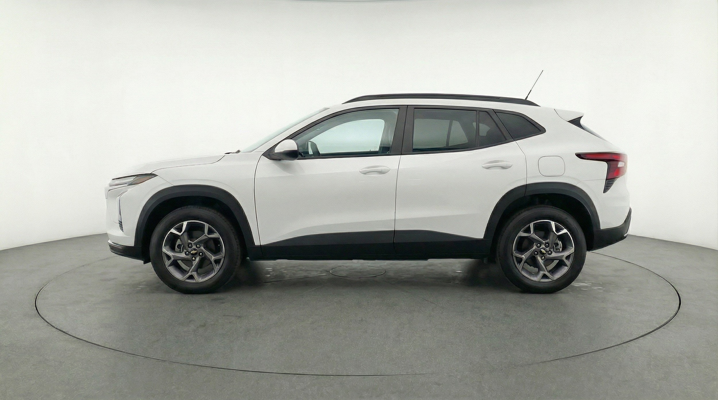 Thumbnail: 2025 Chevrolet Trax - 5