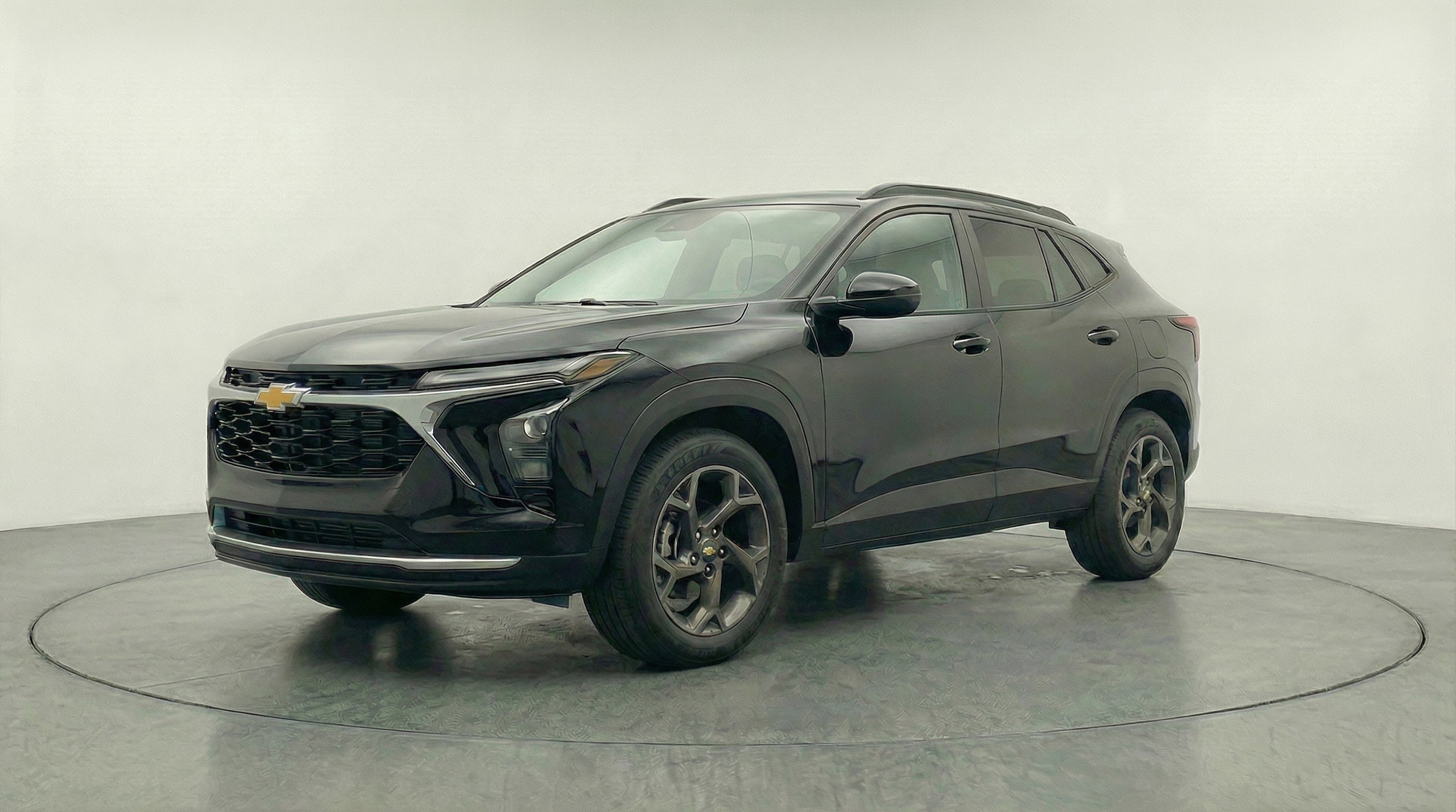 Thumbnail: 2025 Chevrolet Trax - 3