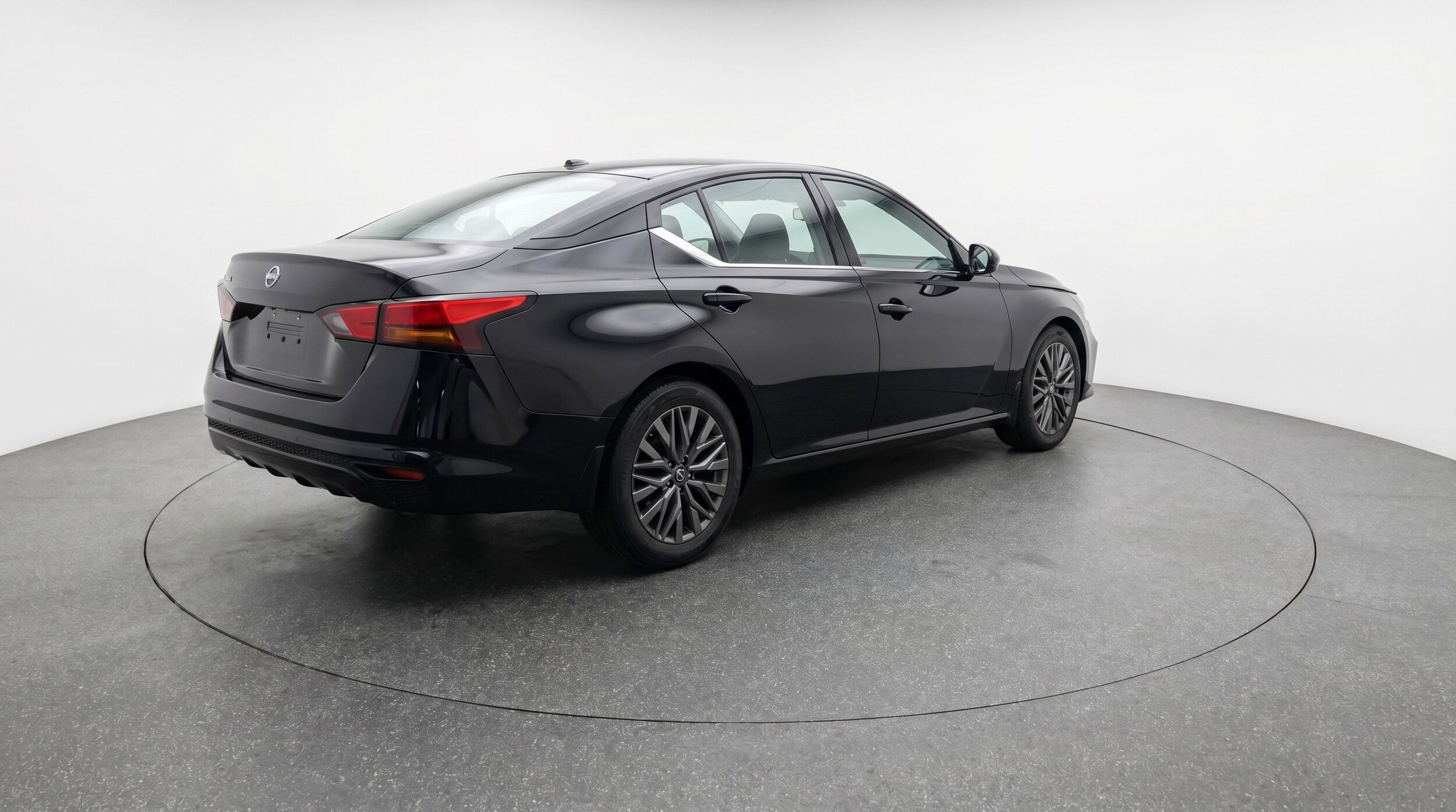 Thumbnail: 2025 Nissan Altima - 9