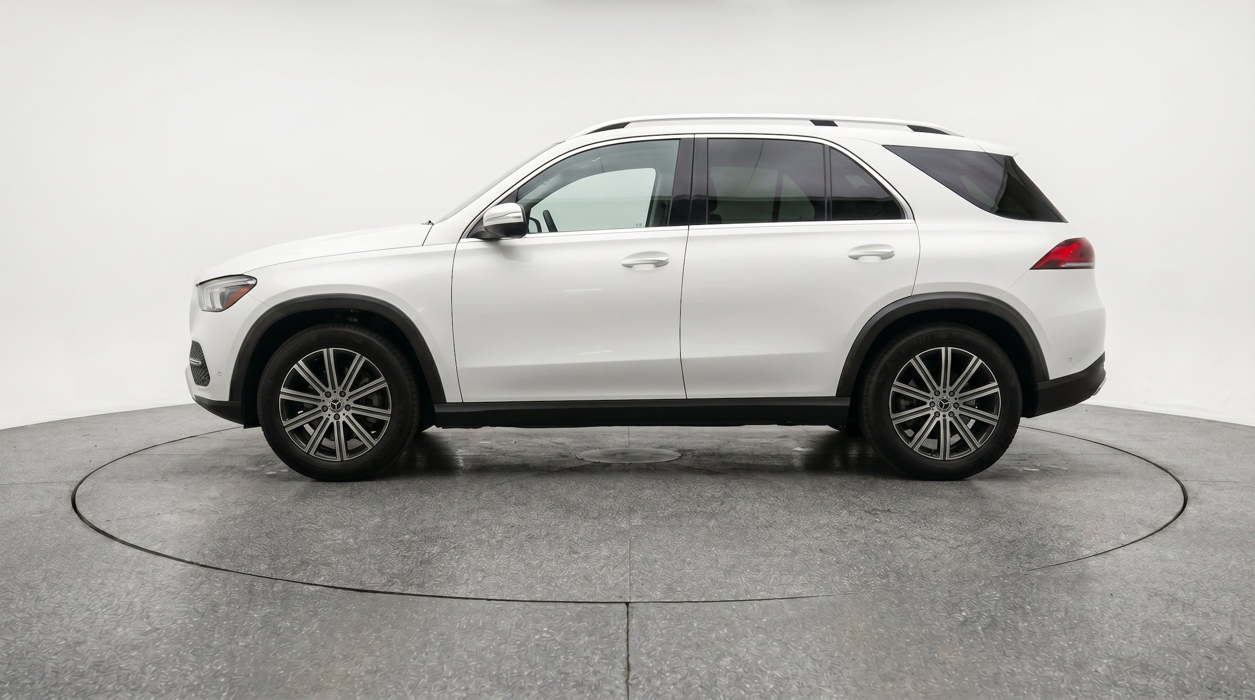 Thumbnail: 2026 Mercedes-Benz GLE - 5