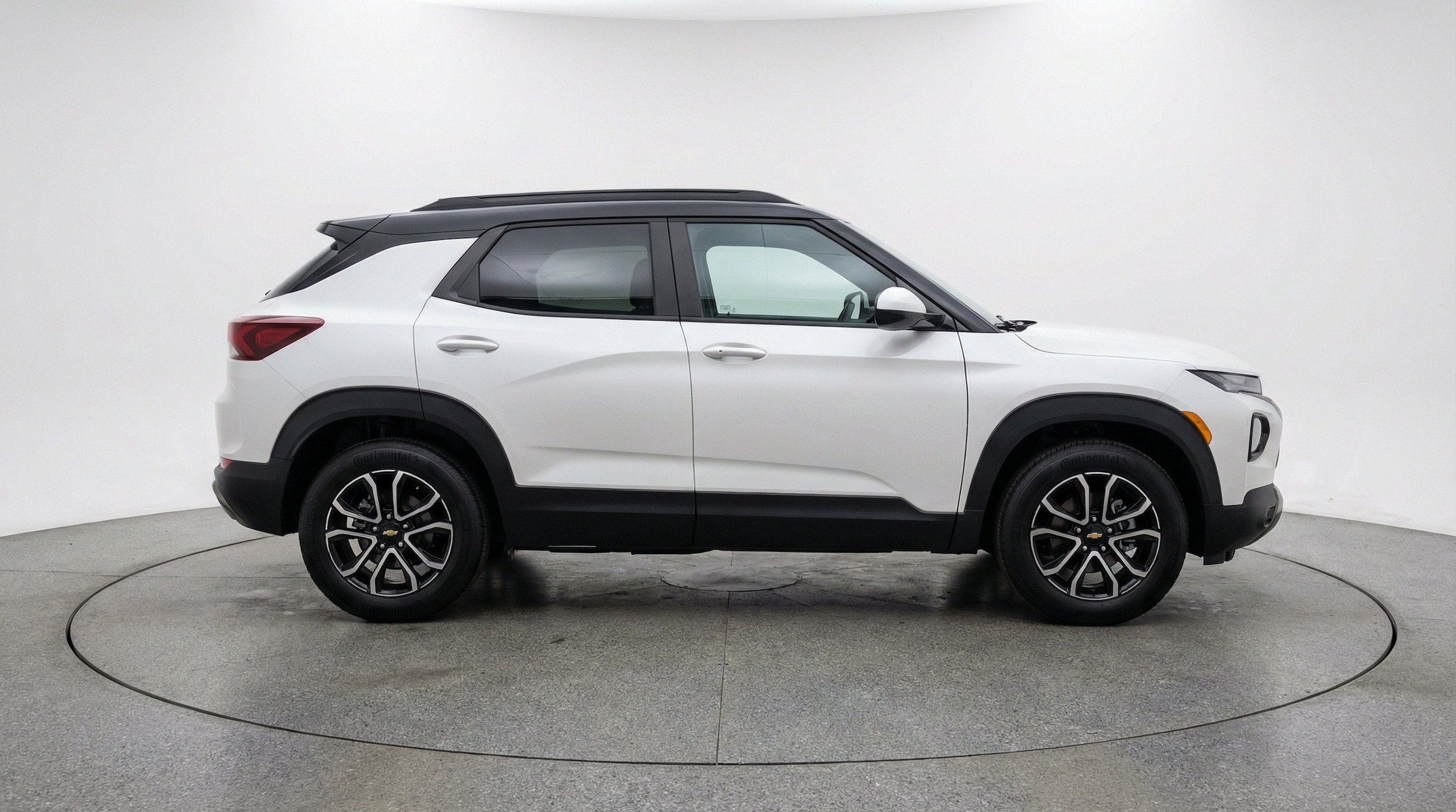 Thumbnail: 2025 Chevrolet TrailBlazer - 11
