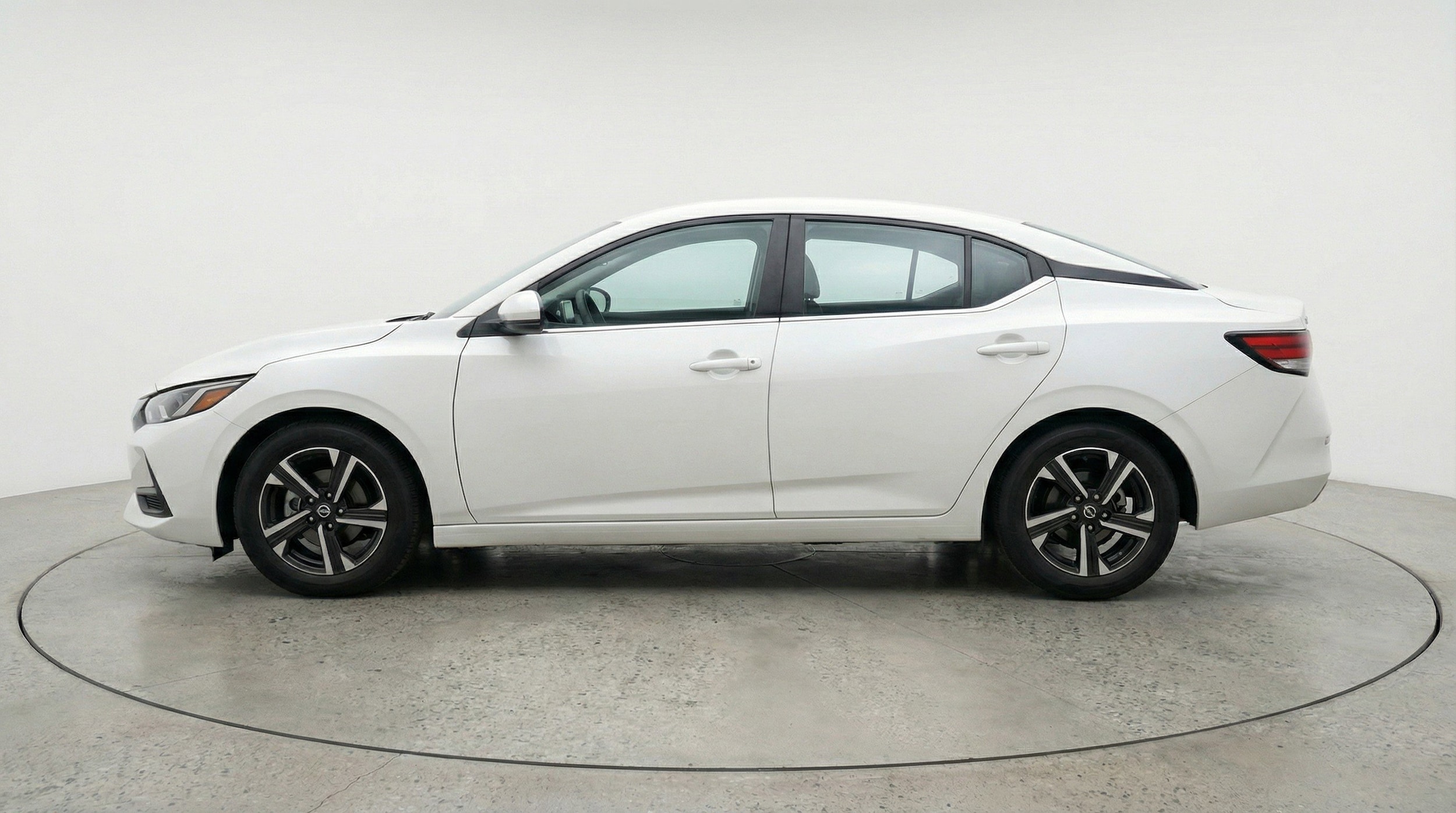 Thumbnail: 2025 Nissan Sentra - 5