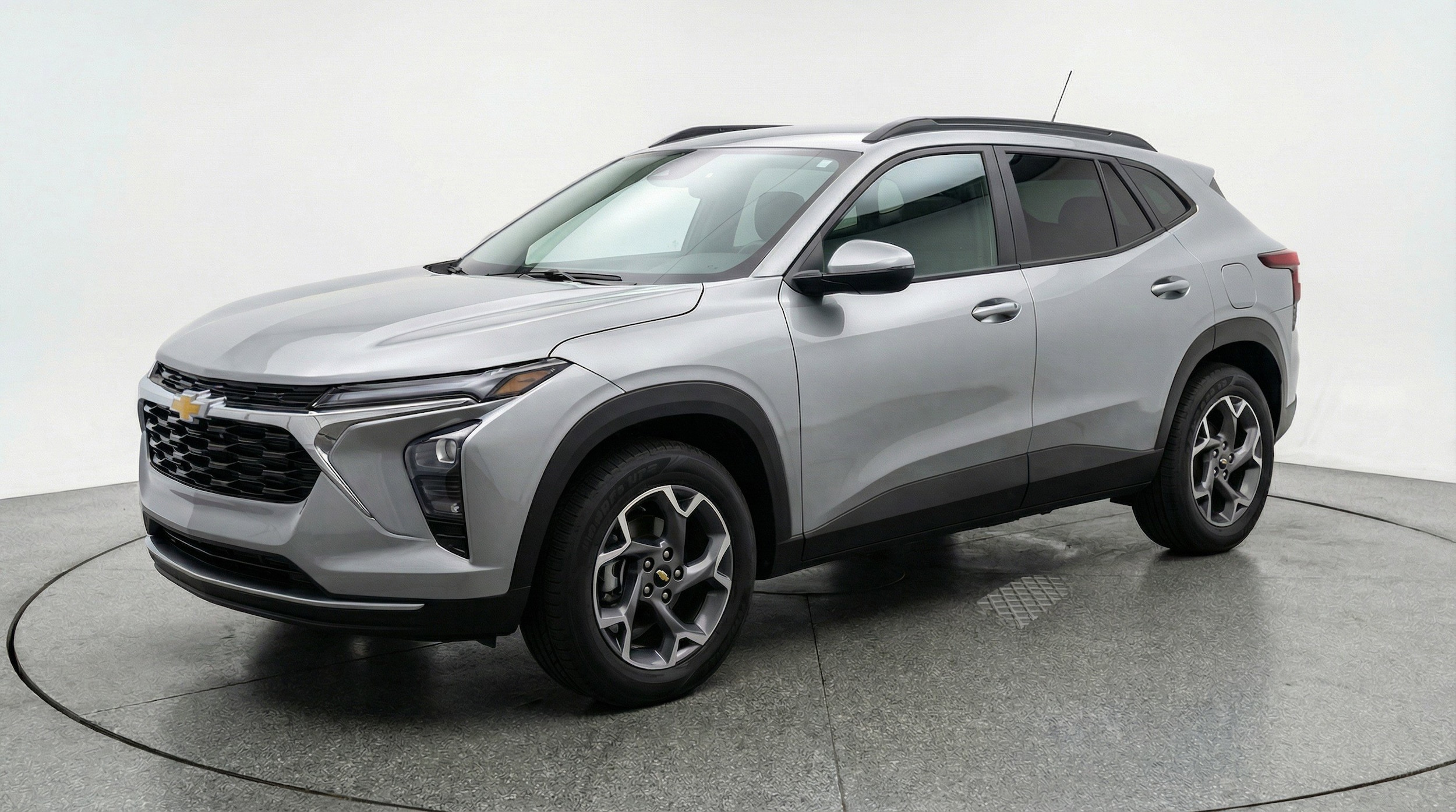 Thumbnail: 2025 Chevrolet Trax - 3