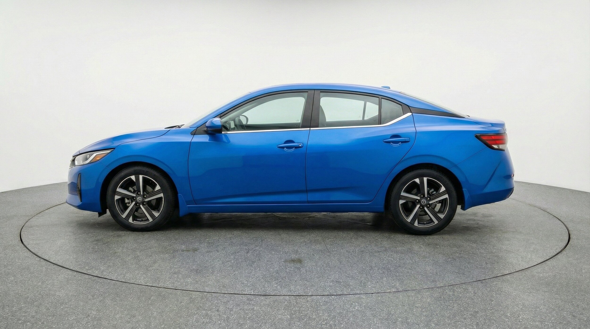 Thumbnail: 2025 Nissan Sentra - 5
