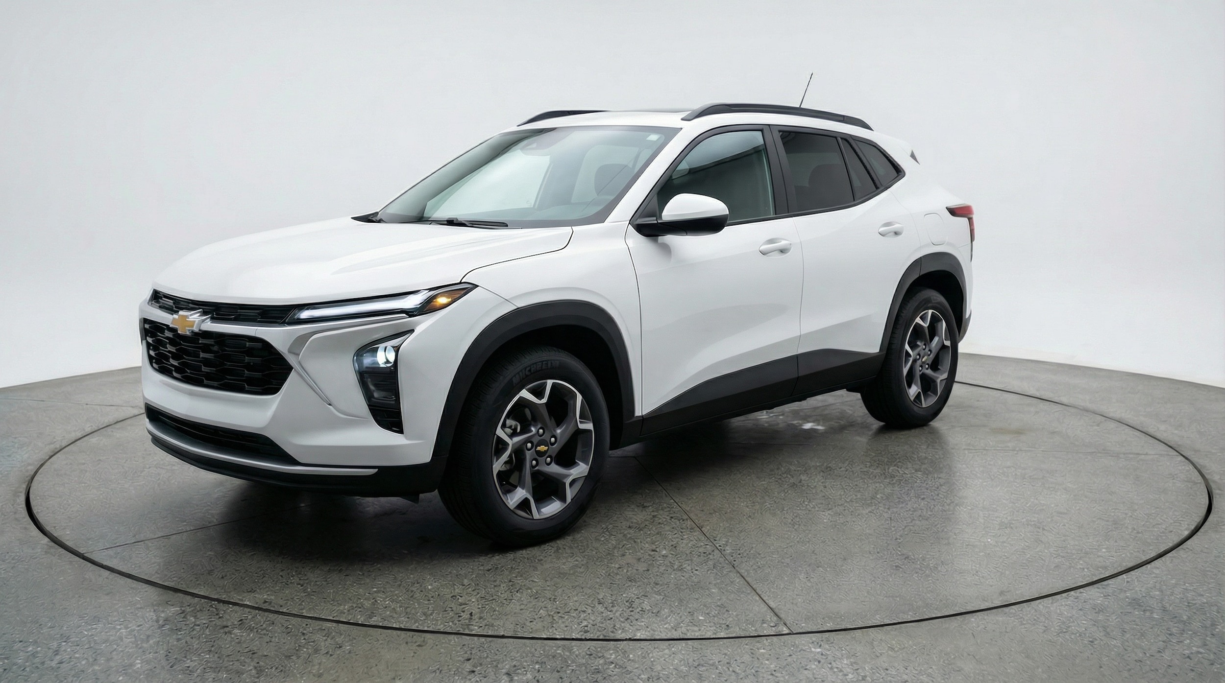 Thumbnail: 2025 Chevrolet Trax - 3