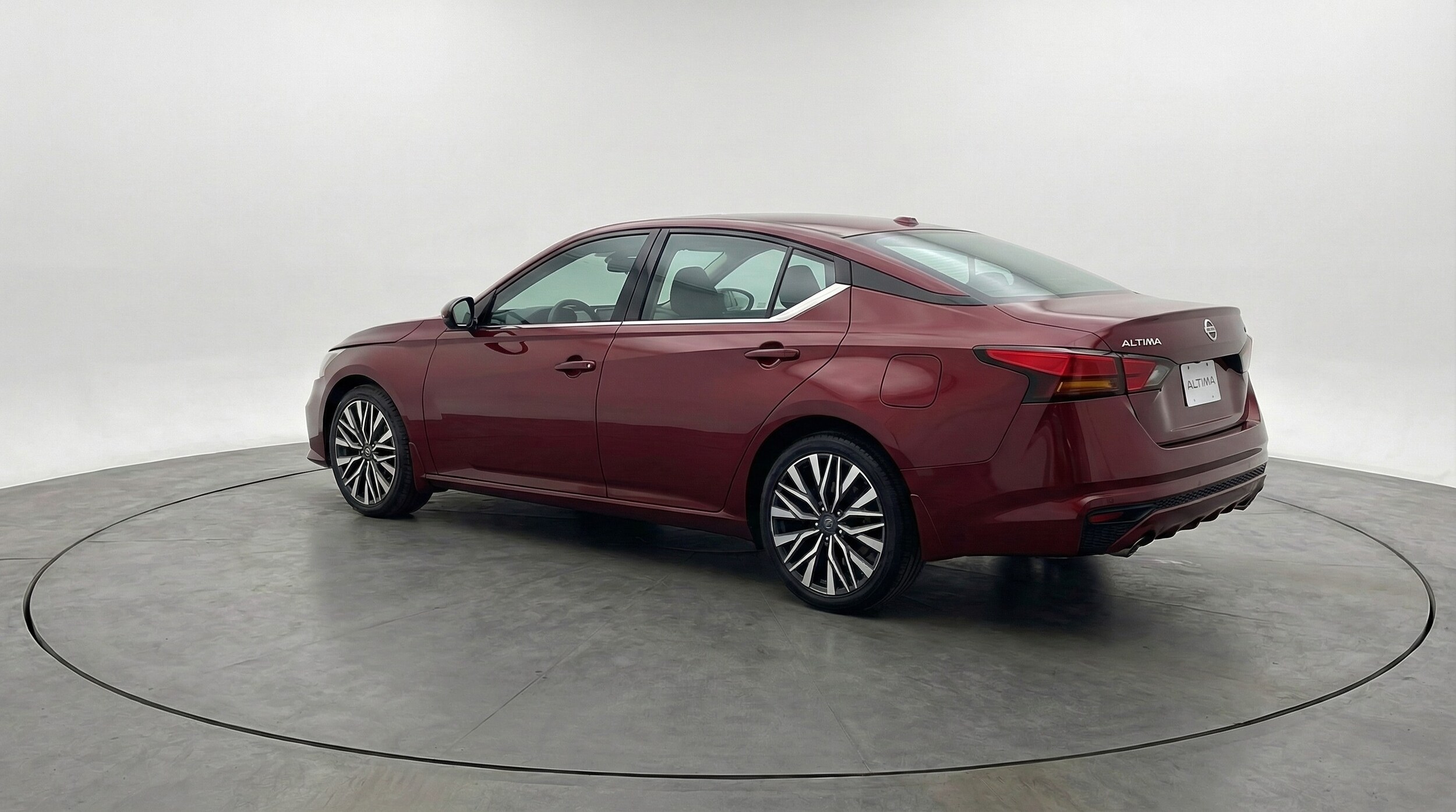 Thumbnail: 2025 Nissan Altima - 5