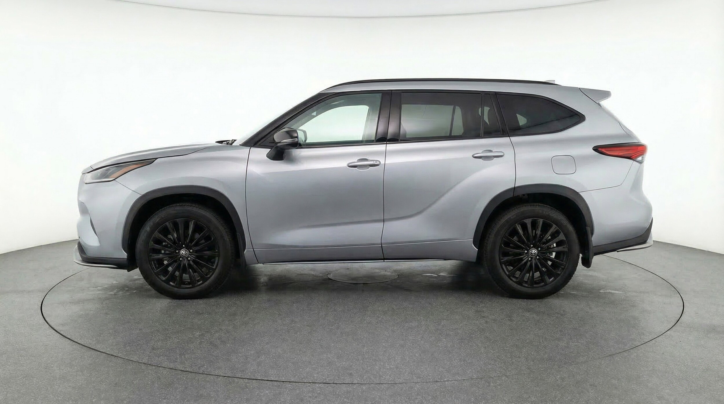 Thumbnail: 2025 Toyota Highlander - 5