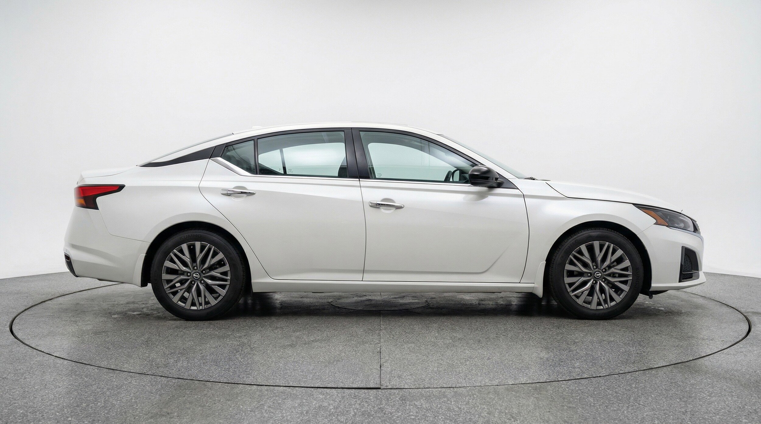 Thumbnail: 2025 Nissan Altima - 11