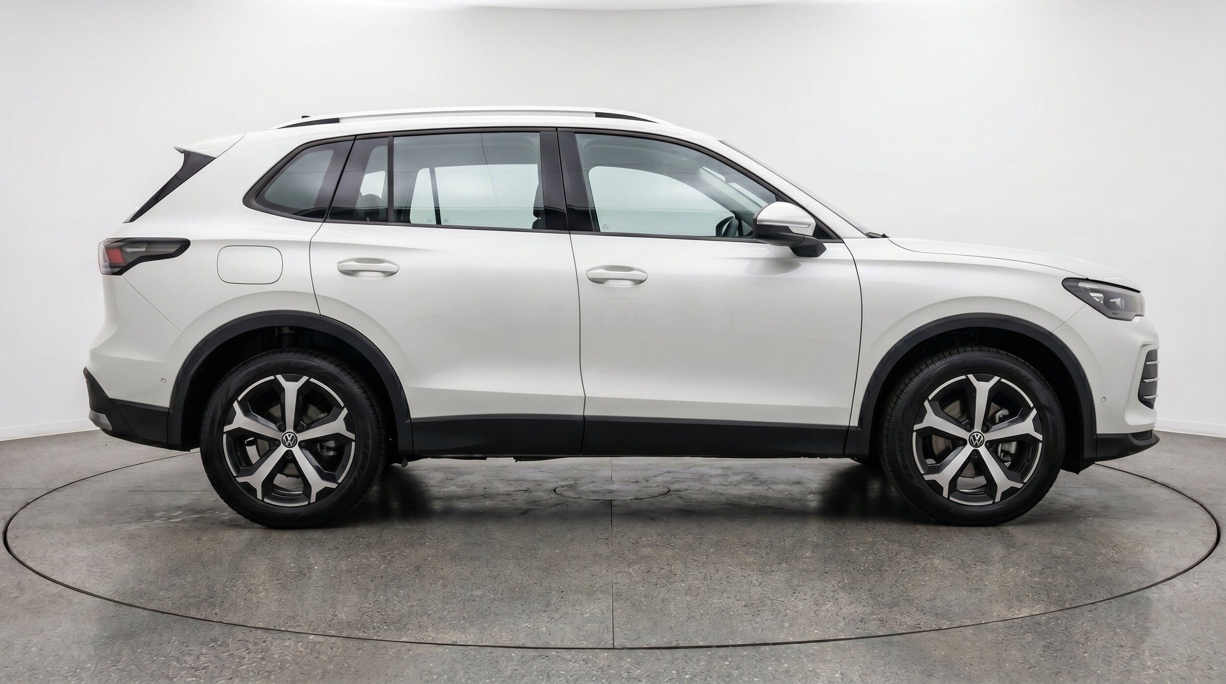 Thumbnail: 2026 Volkswagen Tiguan - 11