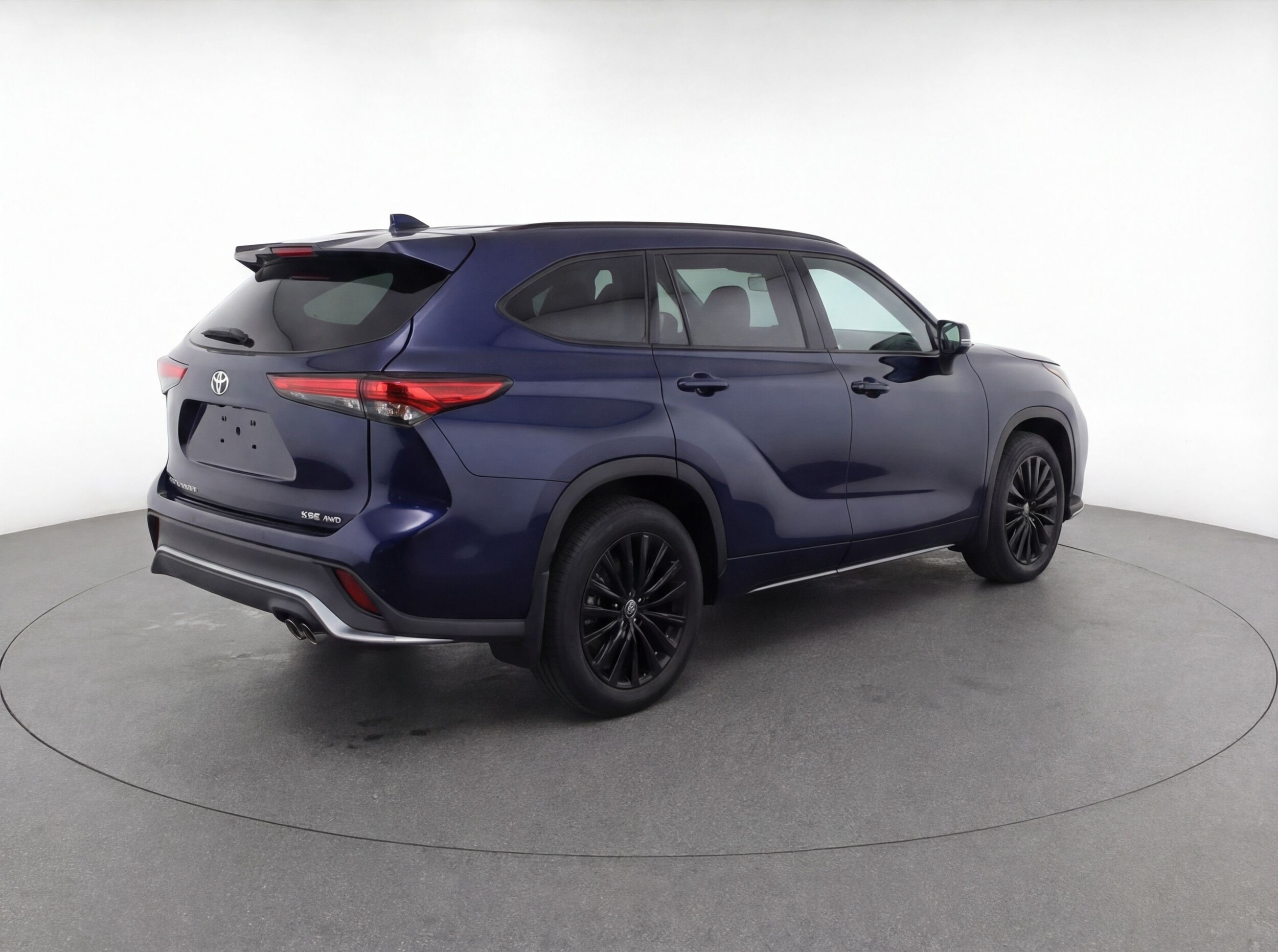 Thumbnail: 2024 Toyota Highlander - 9