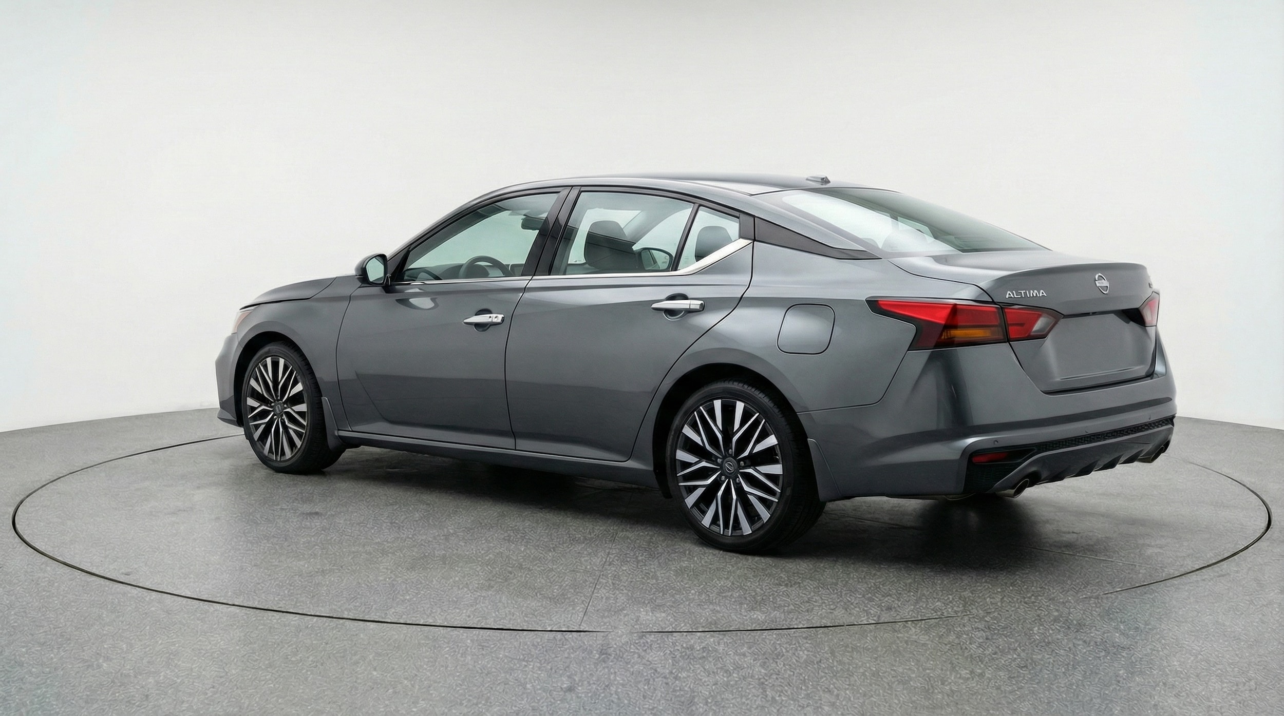 Thumbnail: 2025 Nissan Altima - 5