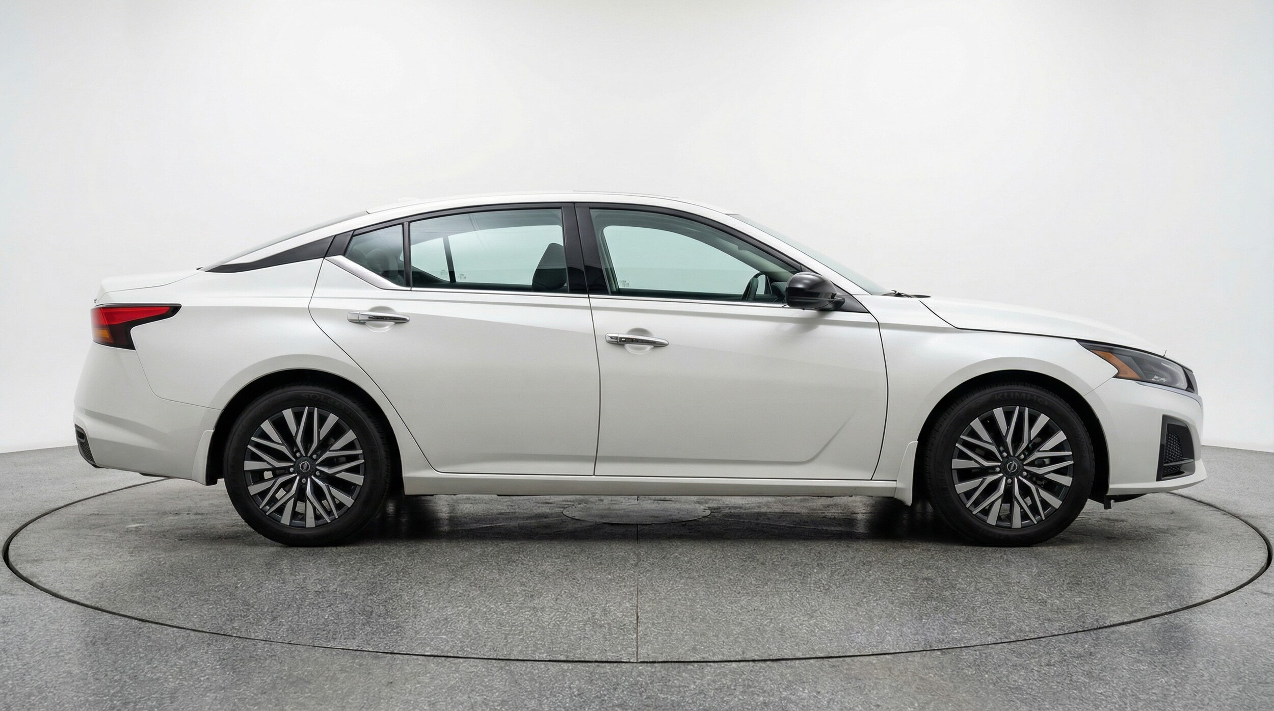 Thumbnail: 2025 Nissan Altima - 8