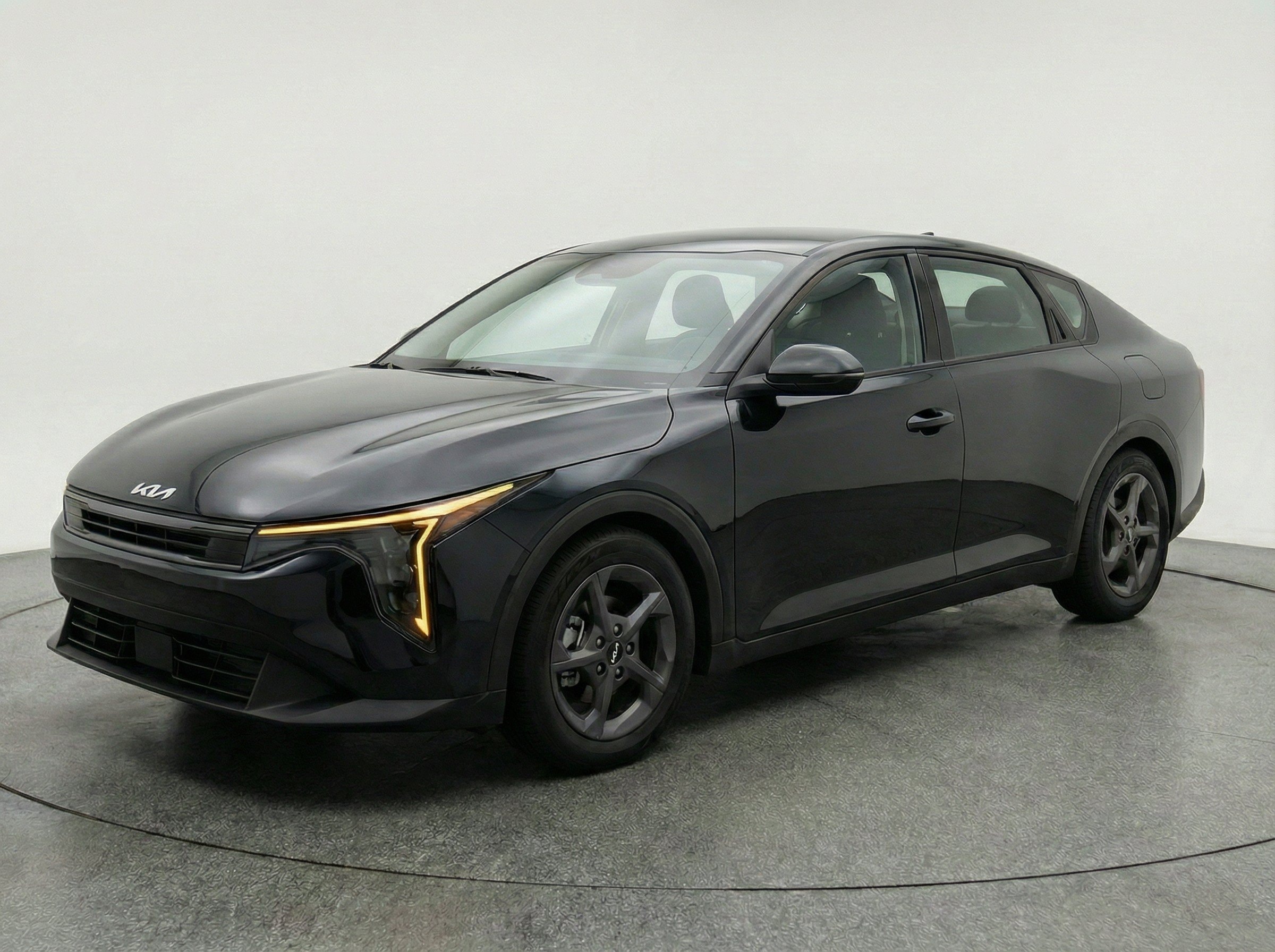 Thumbnail: 2025 Kia K4 - 3
