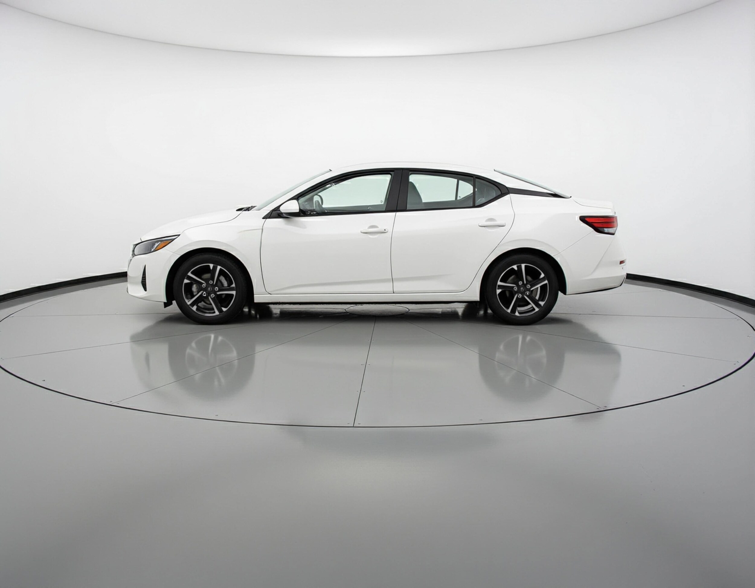 Thumbnail: 2025 Nissan Sentra - 5