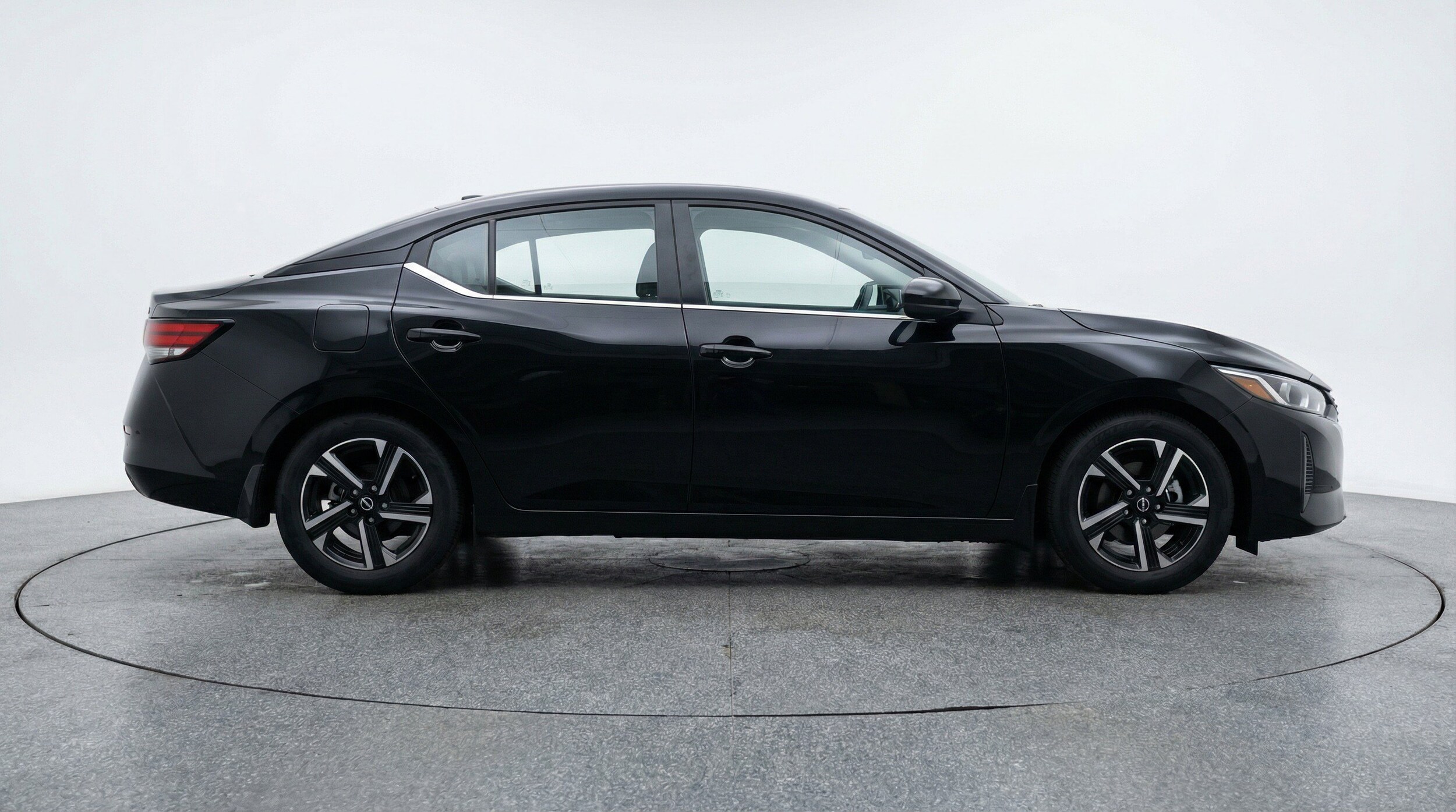 Thumbnail: 2025 Nissan Sentra - 11