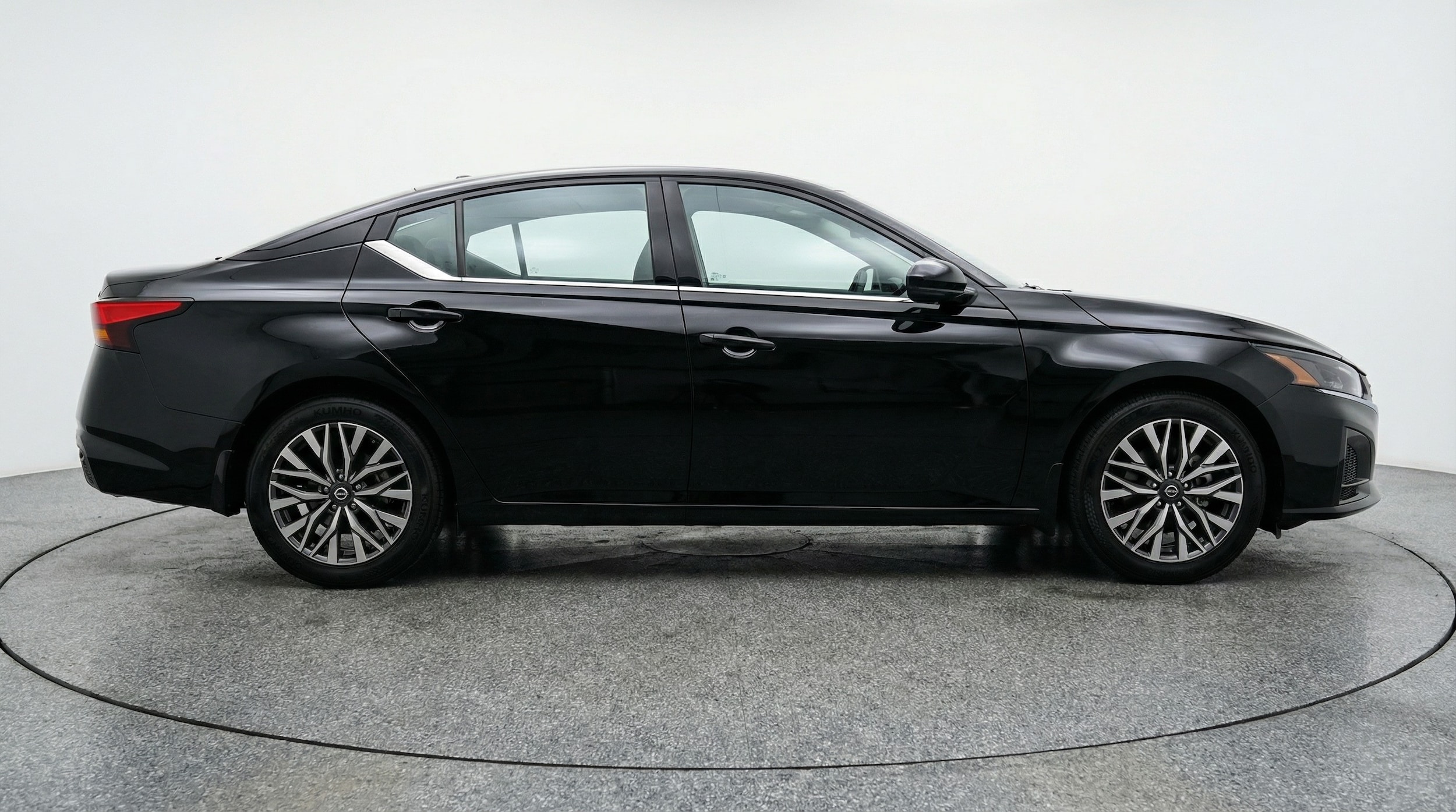 Thumbnail: 2025 Nissan Altima - 8