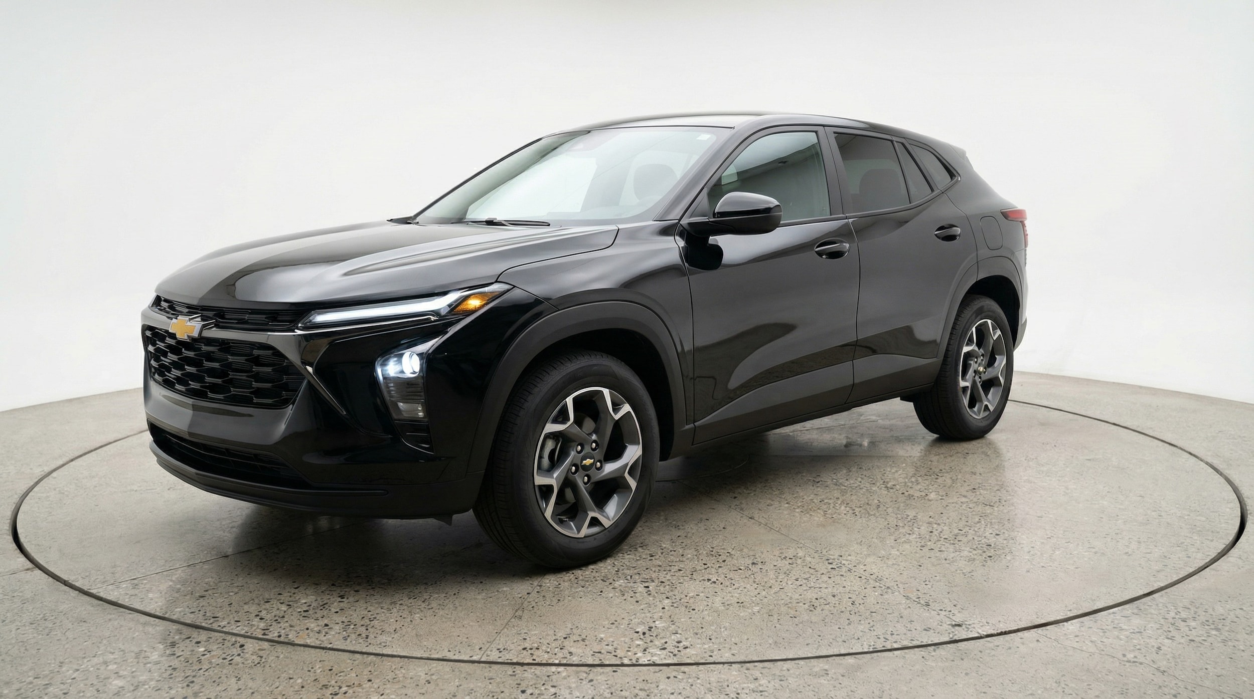 Thumbnail: 2025 Chevrolet Trax - 3