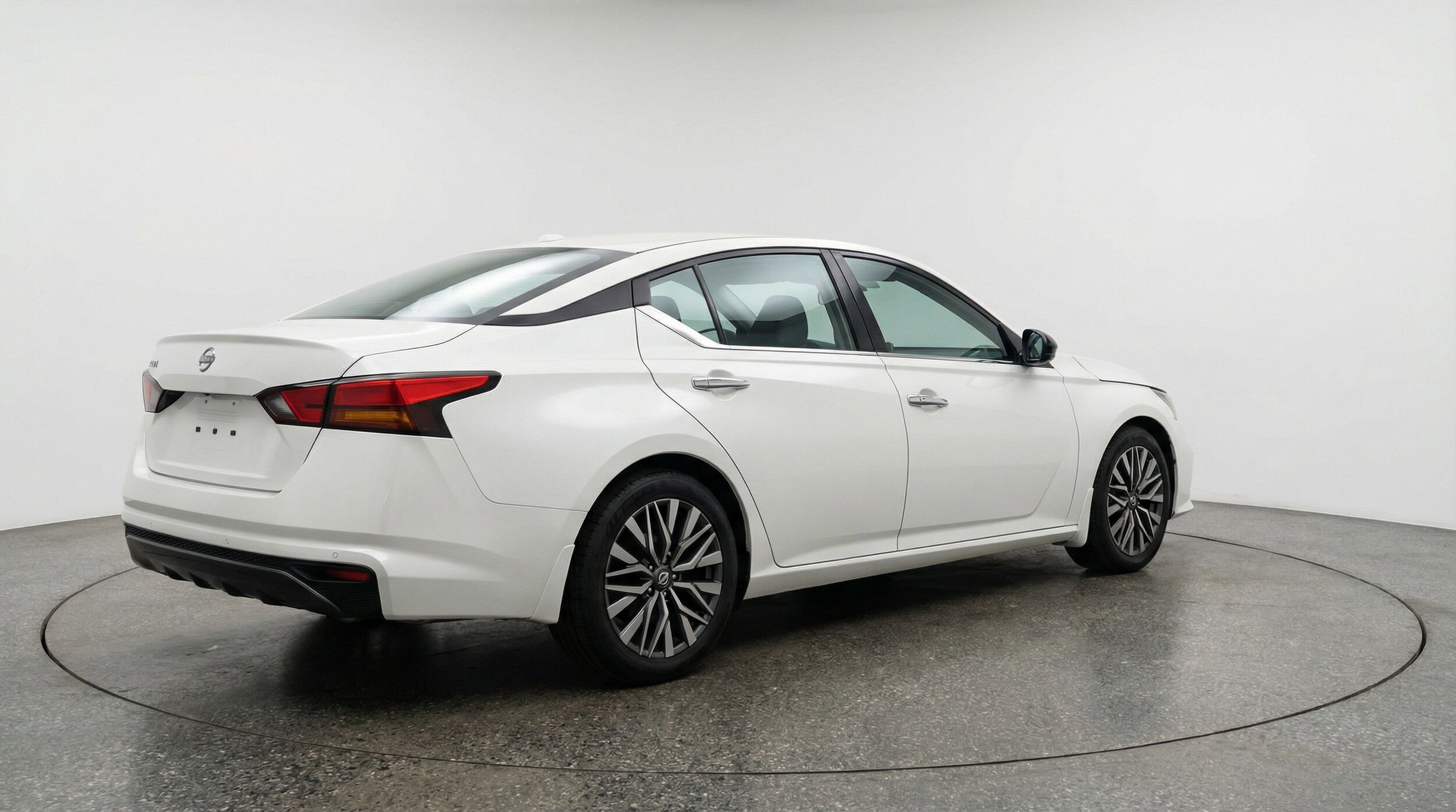 Thumbnail: 2025 Nissan Altima - 9