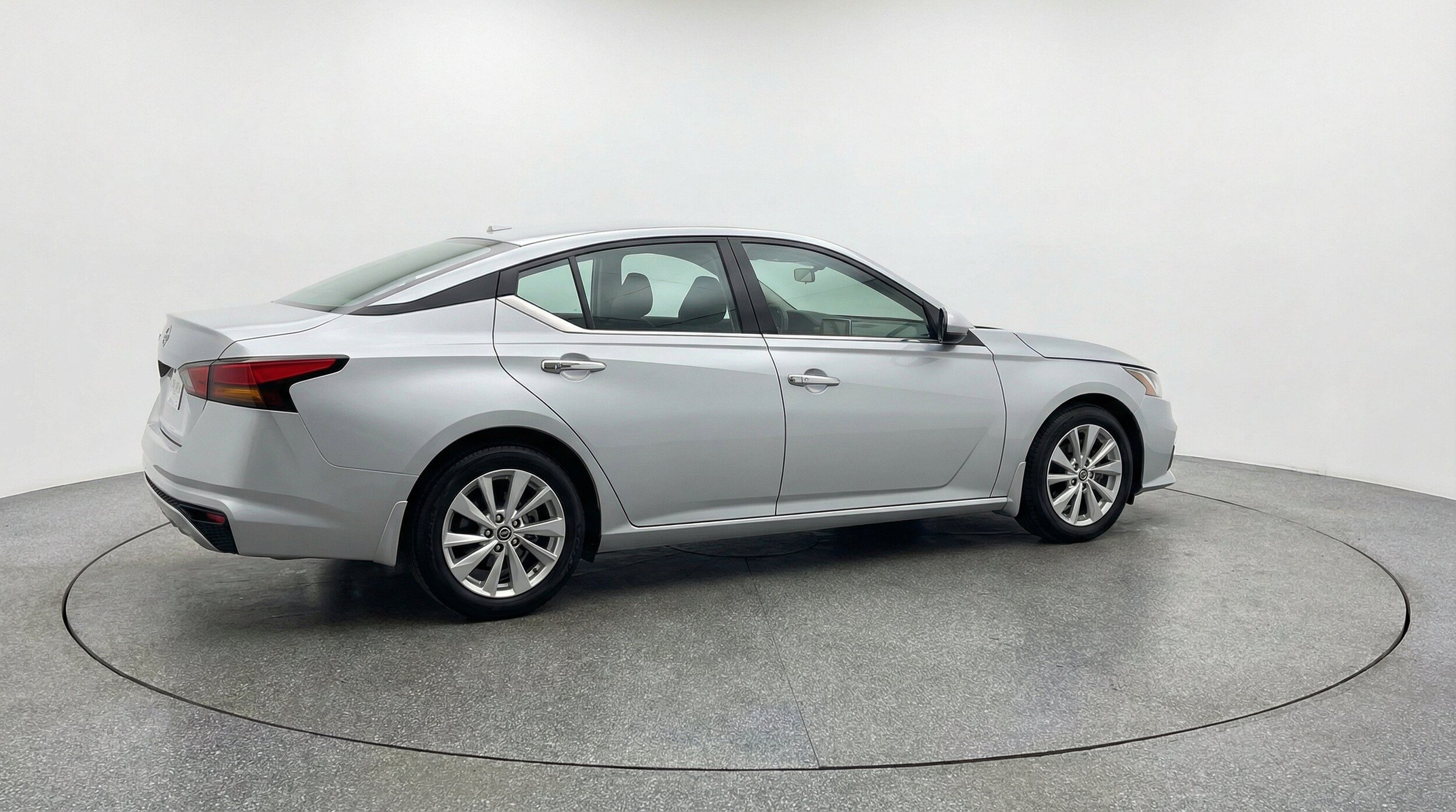 Thumbnail: 2025 Nissan Altima - 9