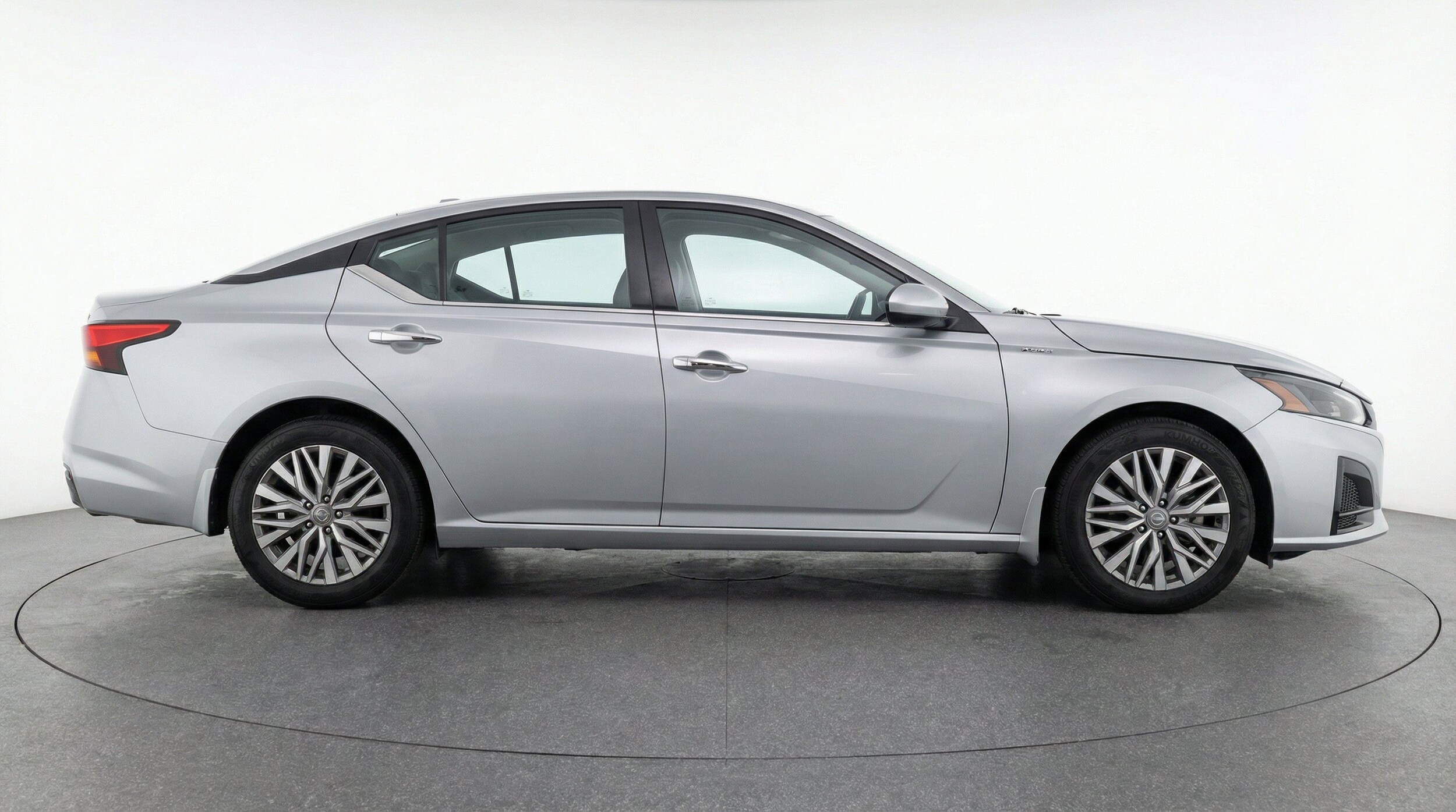 Thumbnail: 2025 Nissan Altima - 10