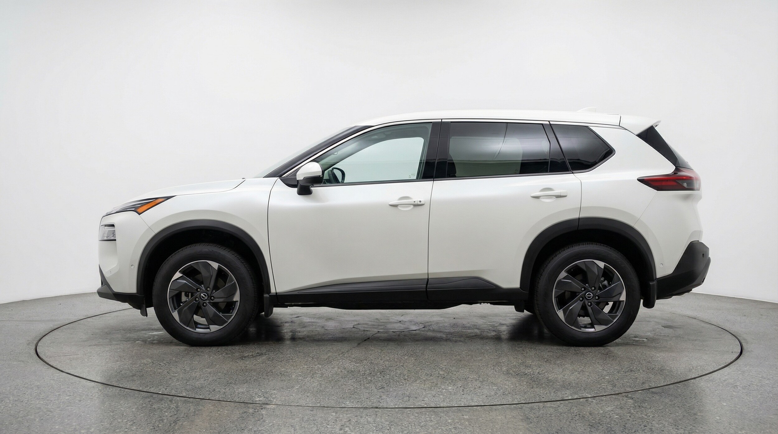 Thumbnail: 2025 Nissan Rogue - 4