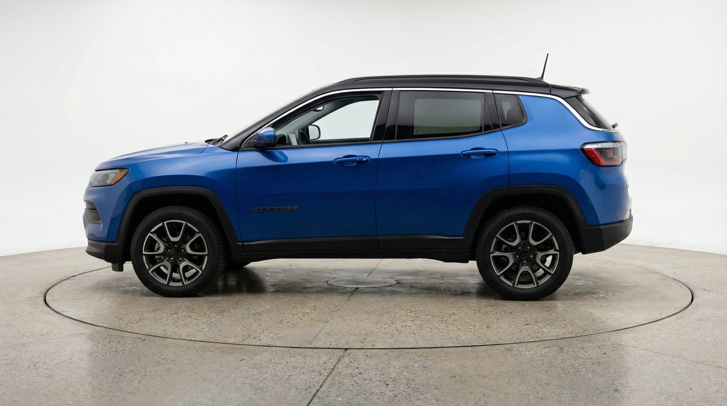 Thumbnail: 2025 Jeep Compass - 4