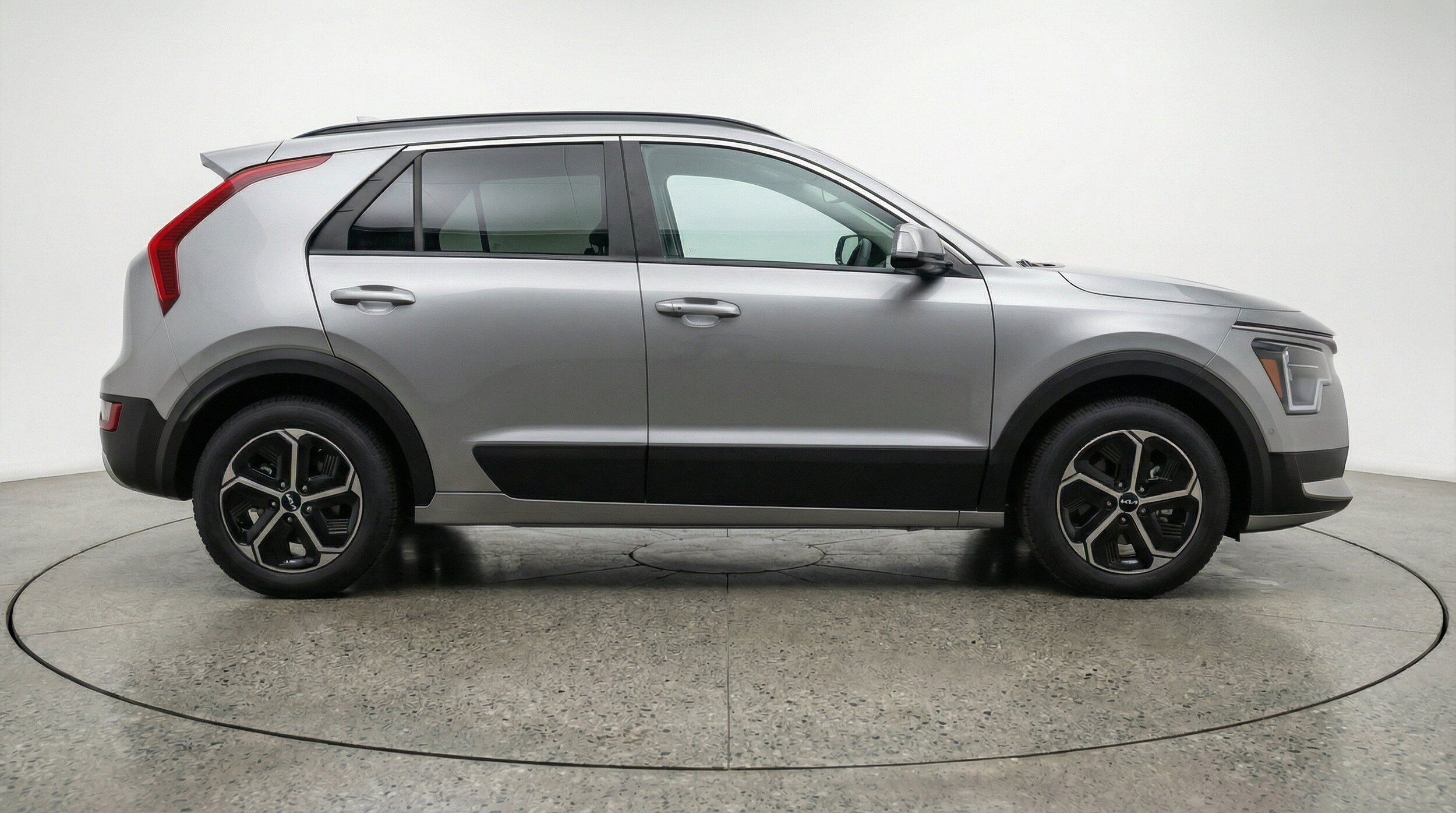 Thumbnail: 2026 Kia Niro - 11