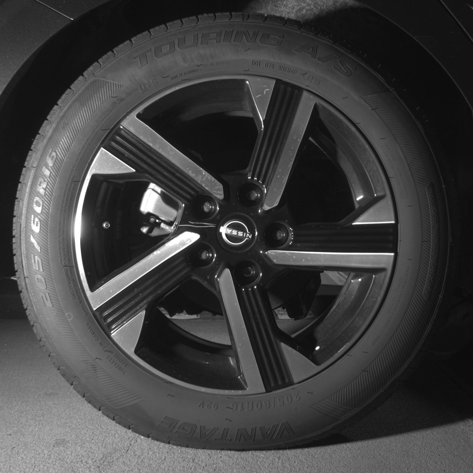 Thumbnail: 2025 Nissan Sentra - 12