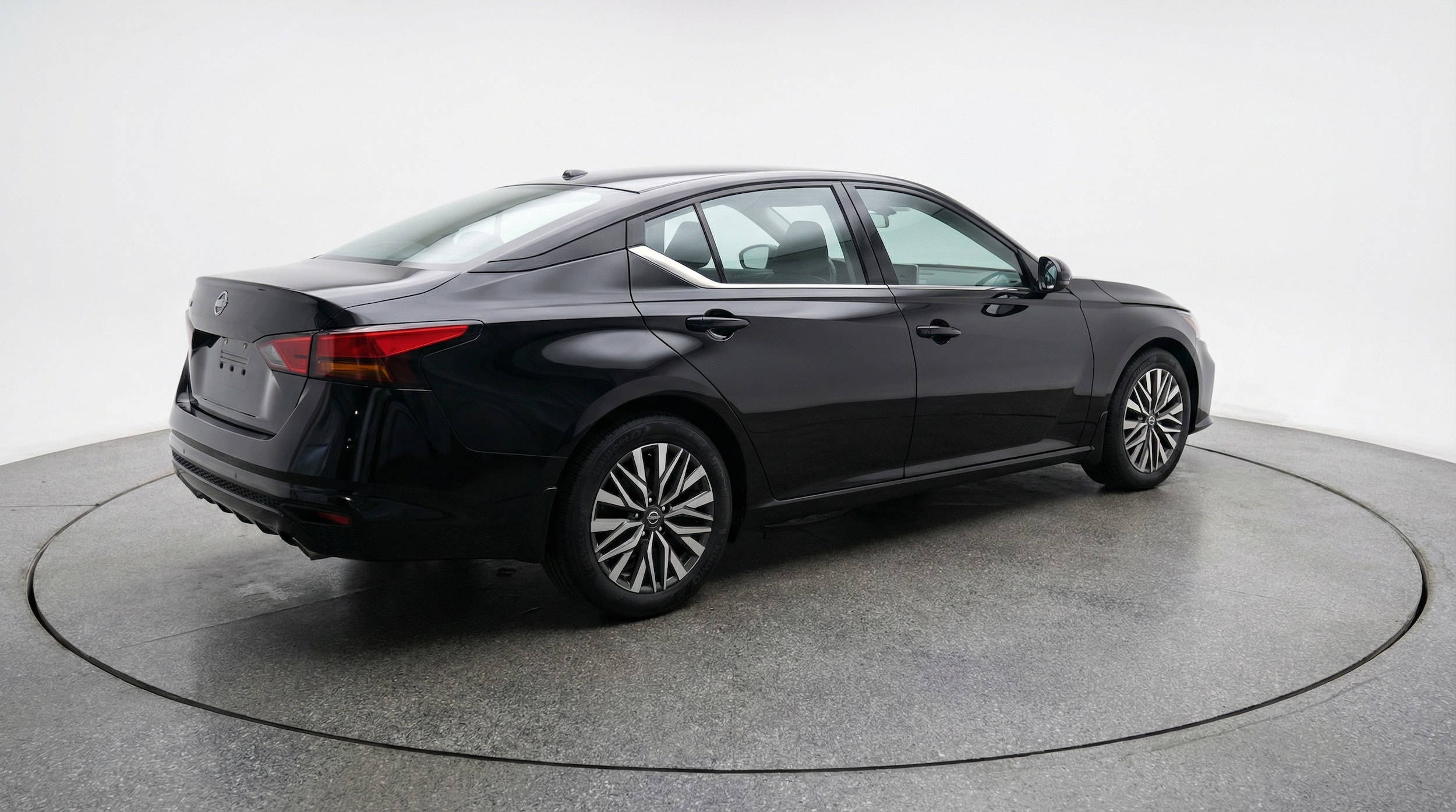 Thumbnail: 2025 Nissan Altima - 7