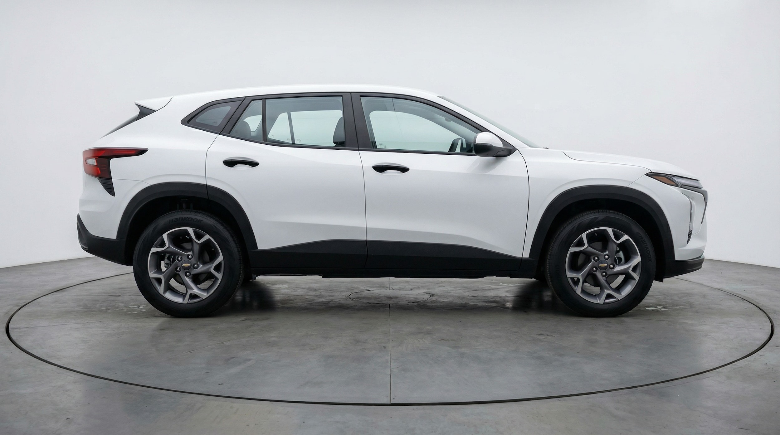 Thumbnail: 2025 Chevrolet Trax - 8