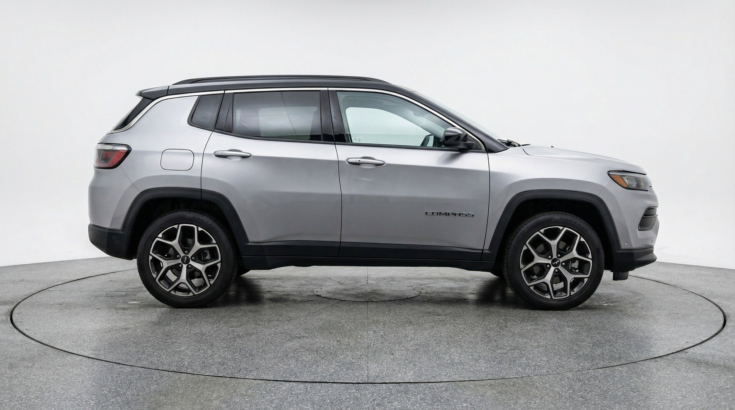 Thumbnail: 2025 Jeep Compass - 11