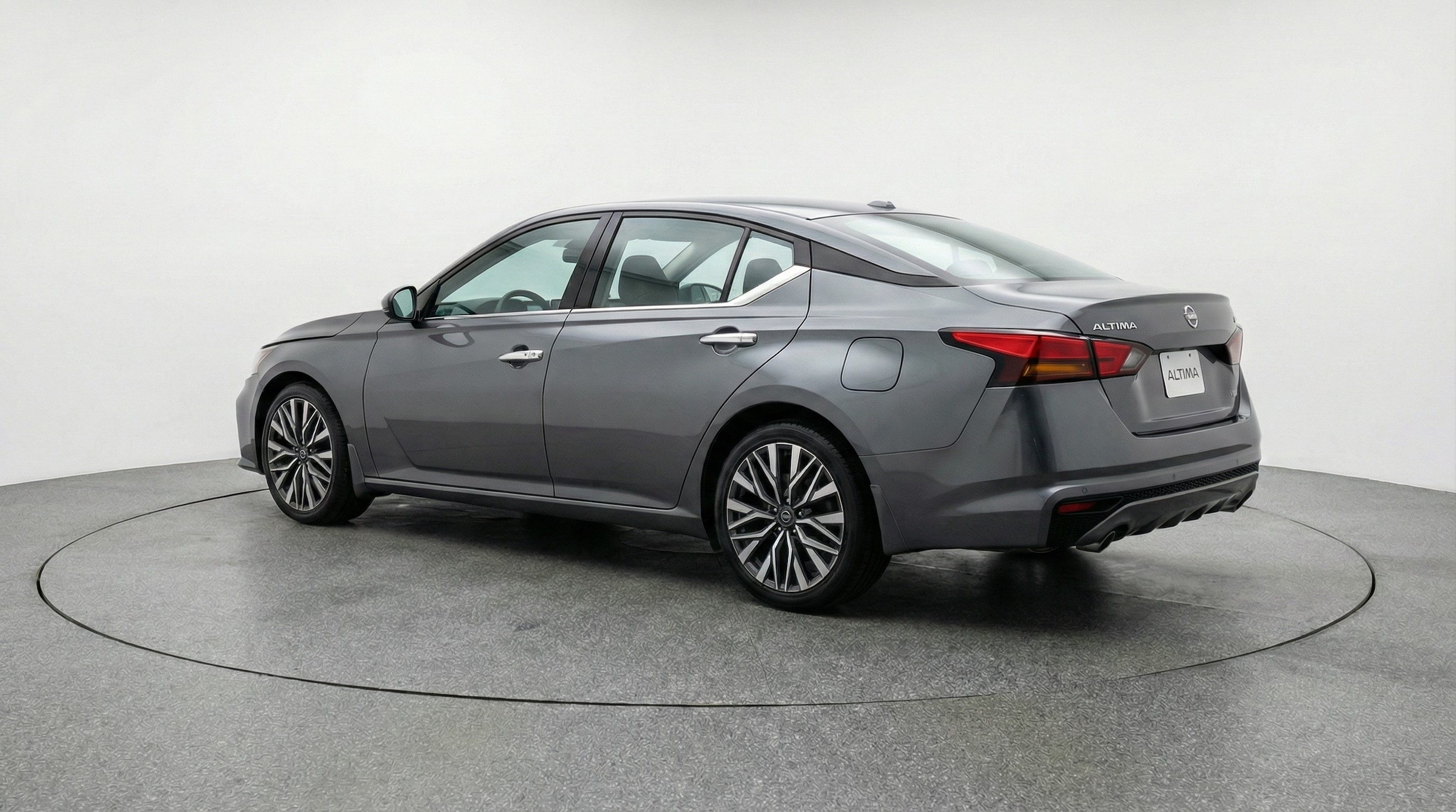 Thumbnail: 2025 Nissan Altima - 5