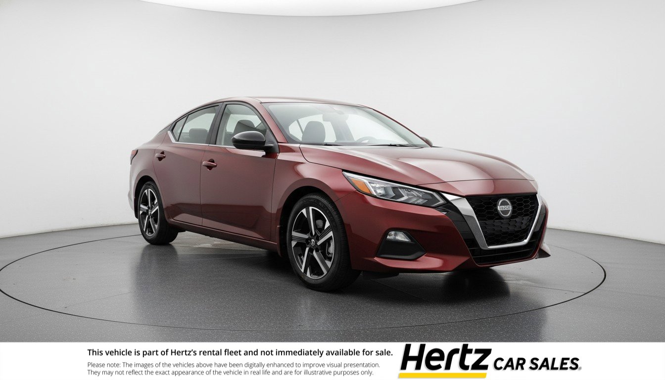 Thumbnail: 2025 Nissan Sentra - 1