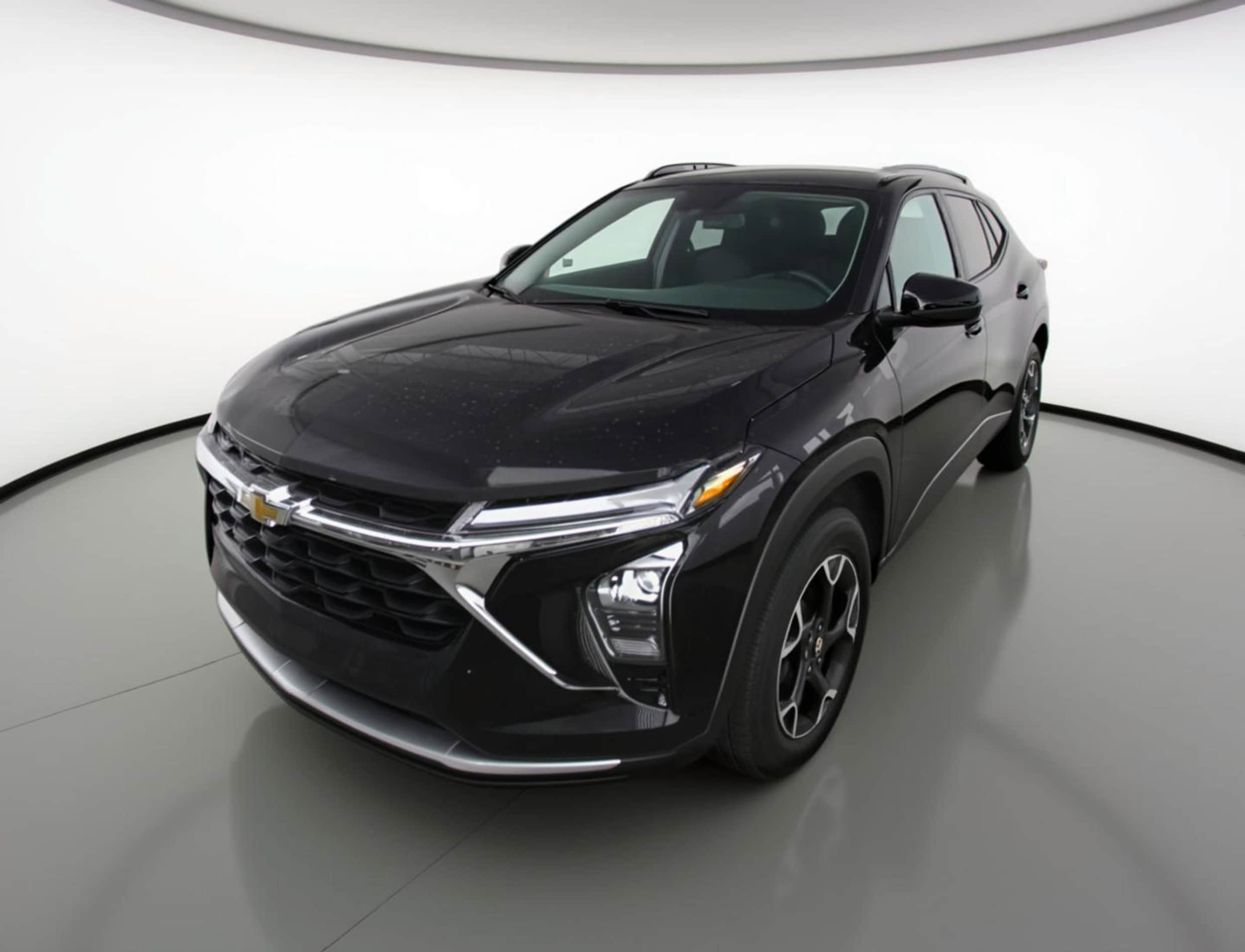 Thumbnail: 2025 Chevrolet Trax - 3