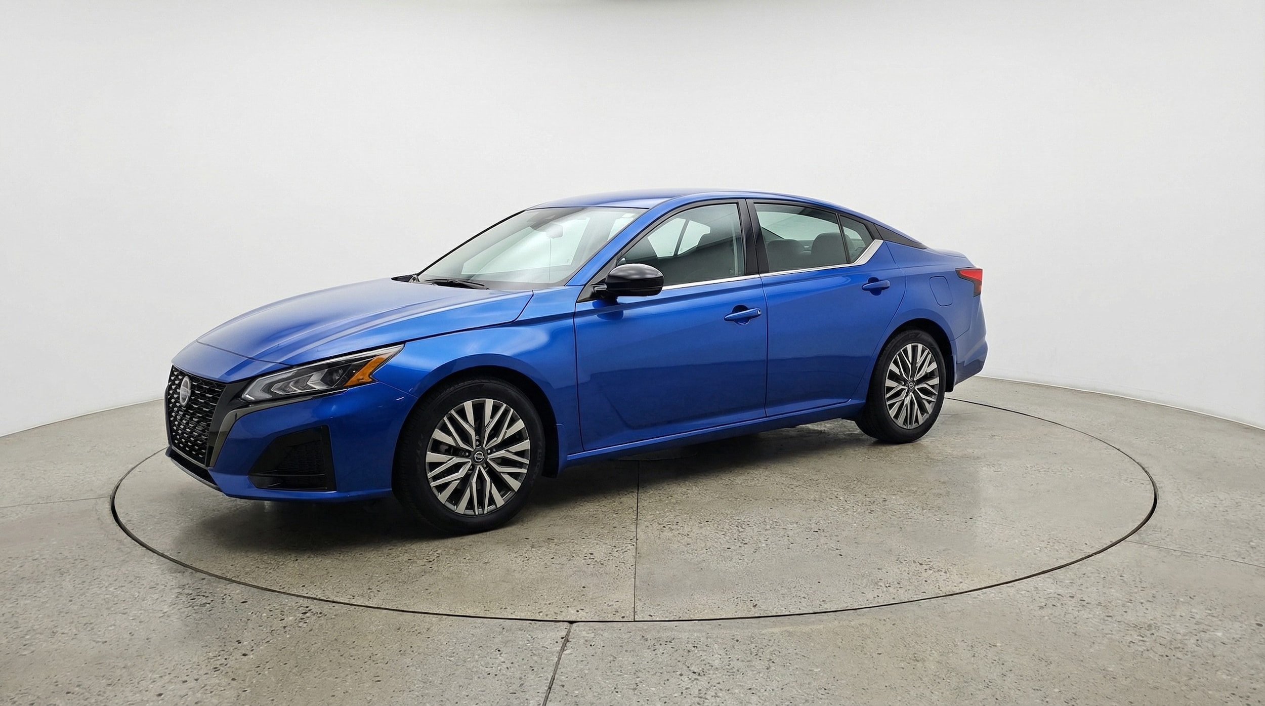 Thumbnail: 2025 Nissan Altima - 3