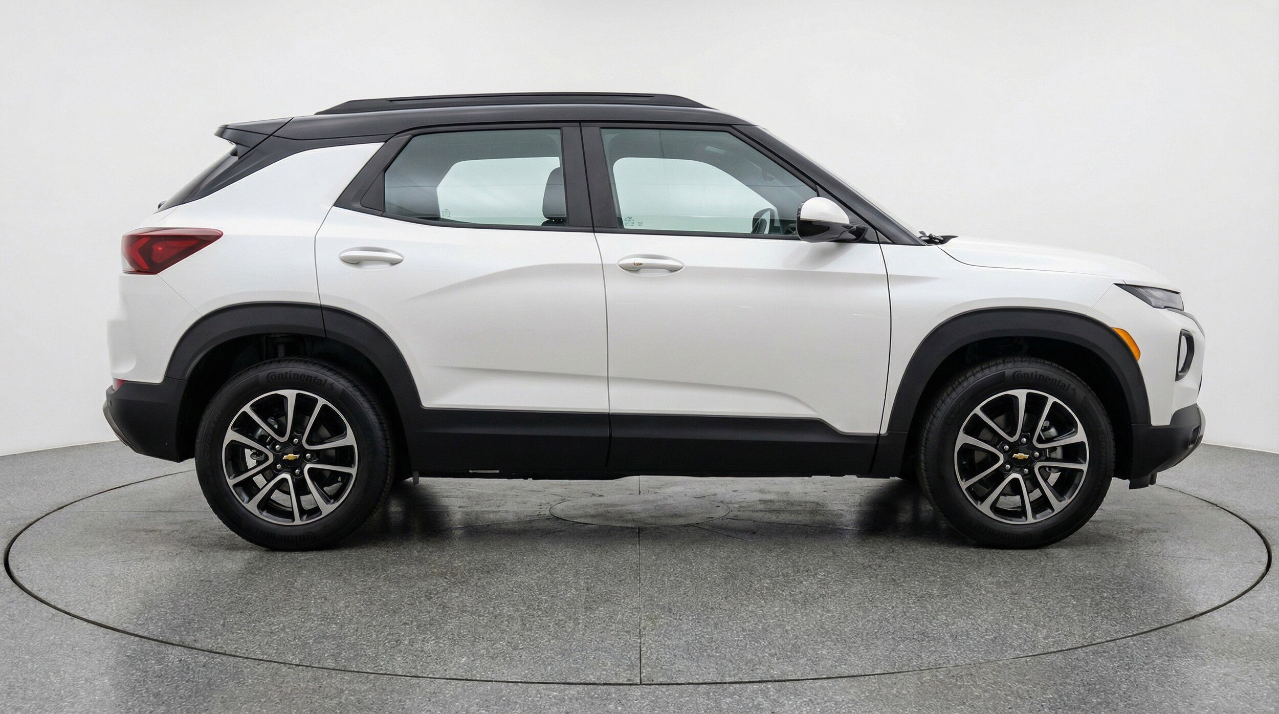 Thumbnail: 2025 Chevrolet TrailBlazer - 11