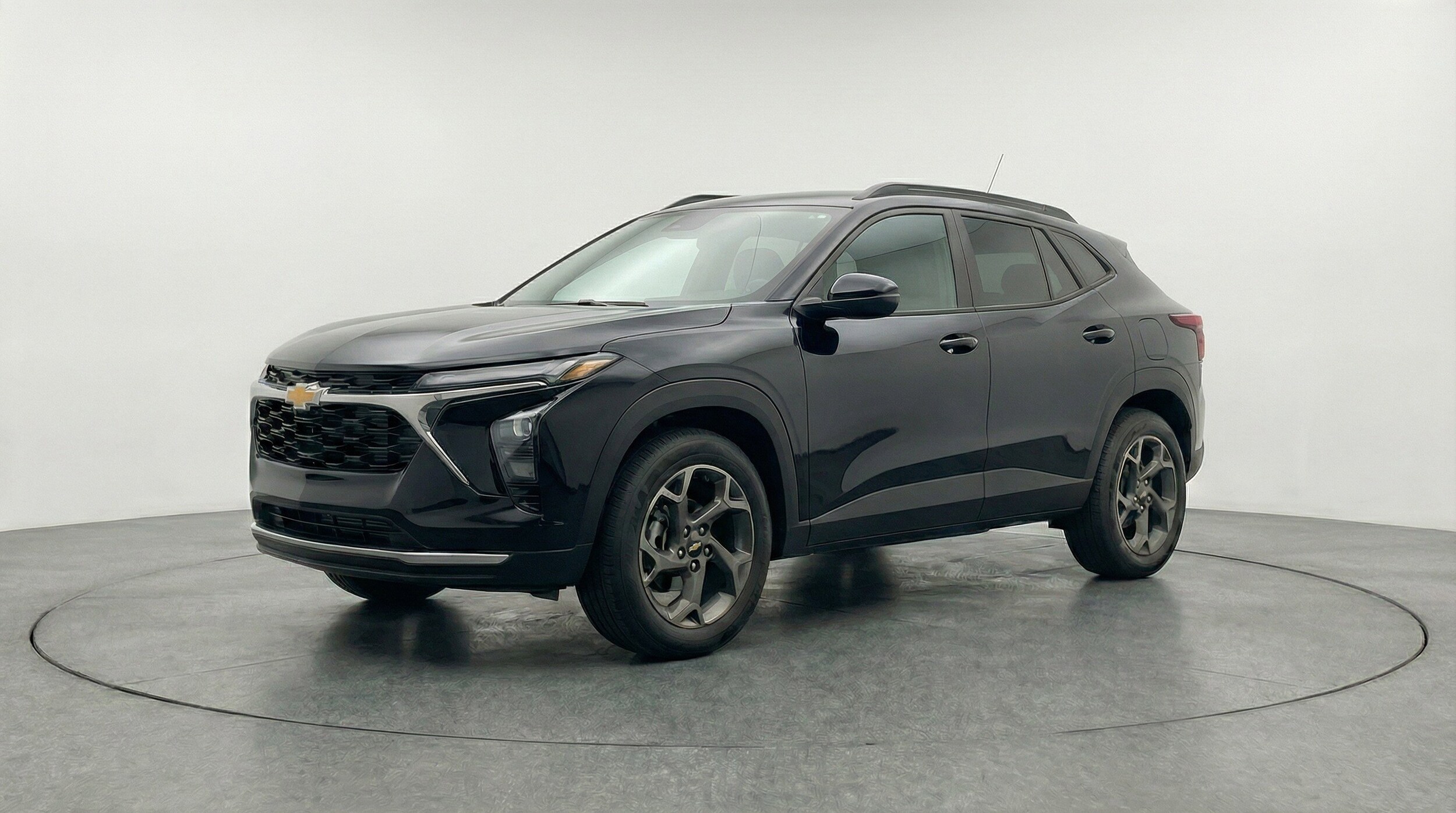 Thumbnail: 2025 Chevrolet Trax - 3