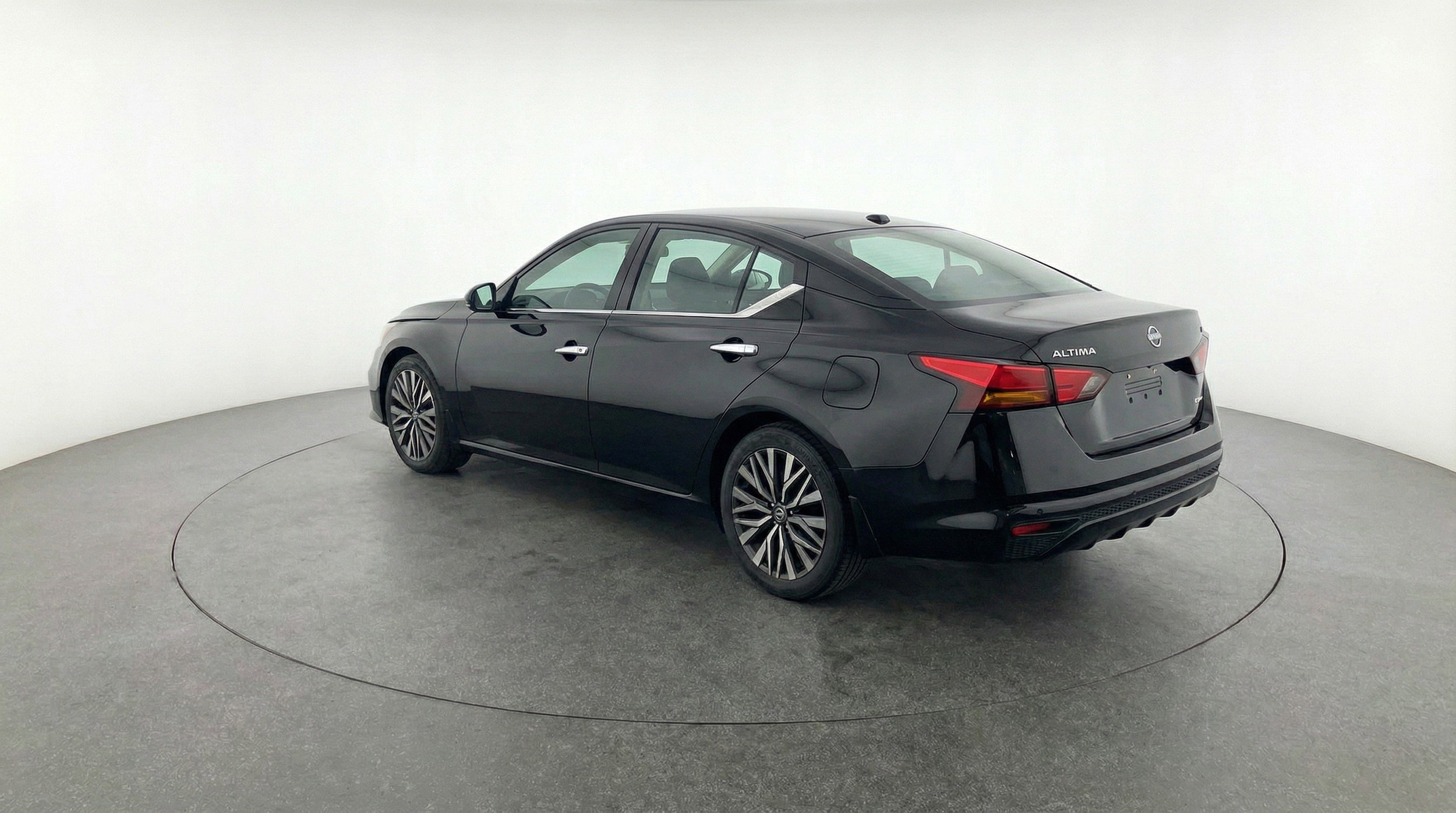 Thumbnail: 2025 Nissan Altima - 6