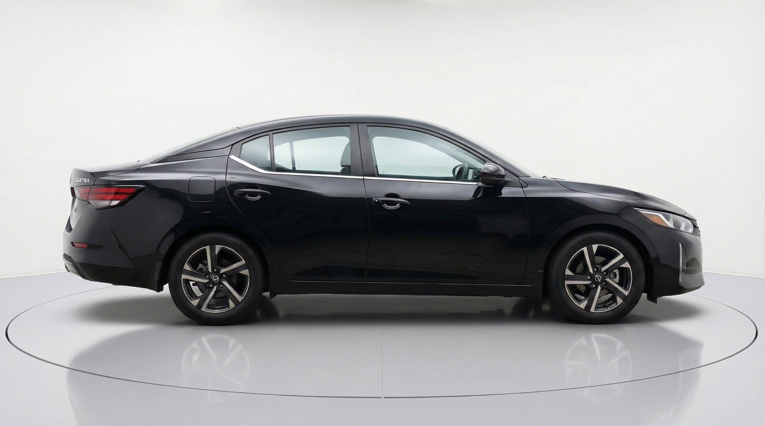 Thumbnail: 2025 Nissan Sentra - 11