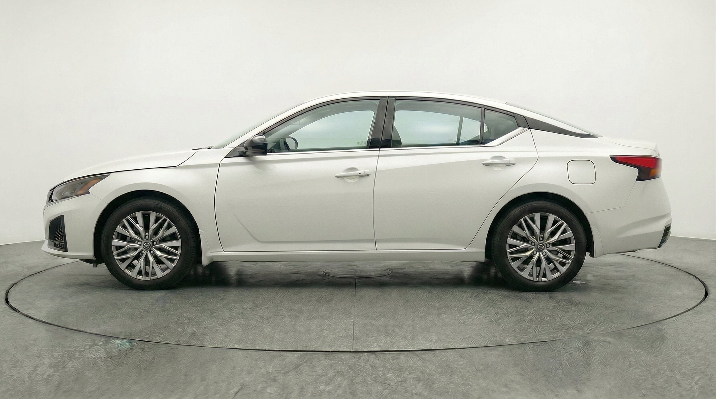 Thumbnail: 2026 Nissan Altima - 5