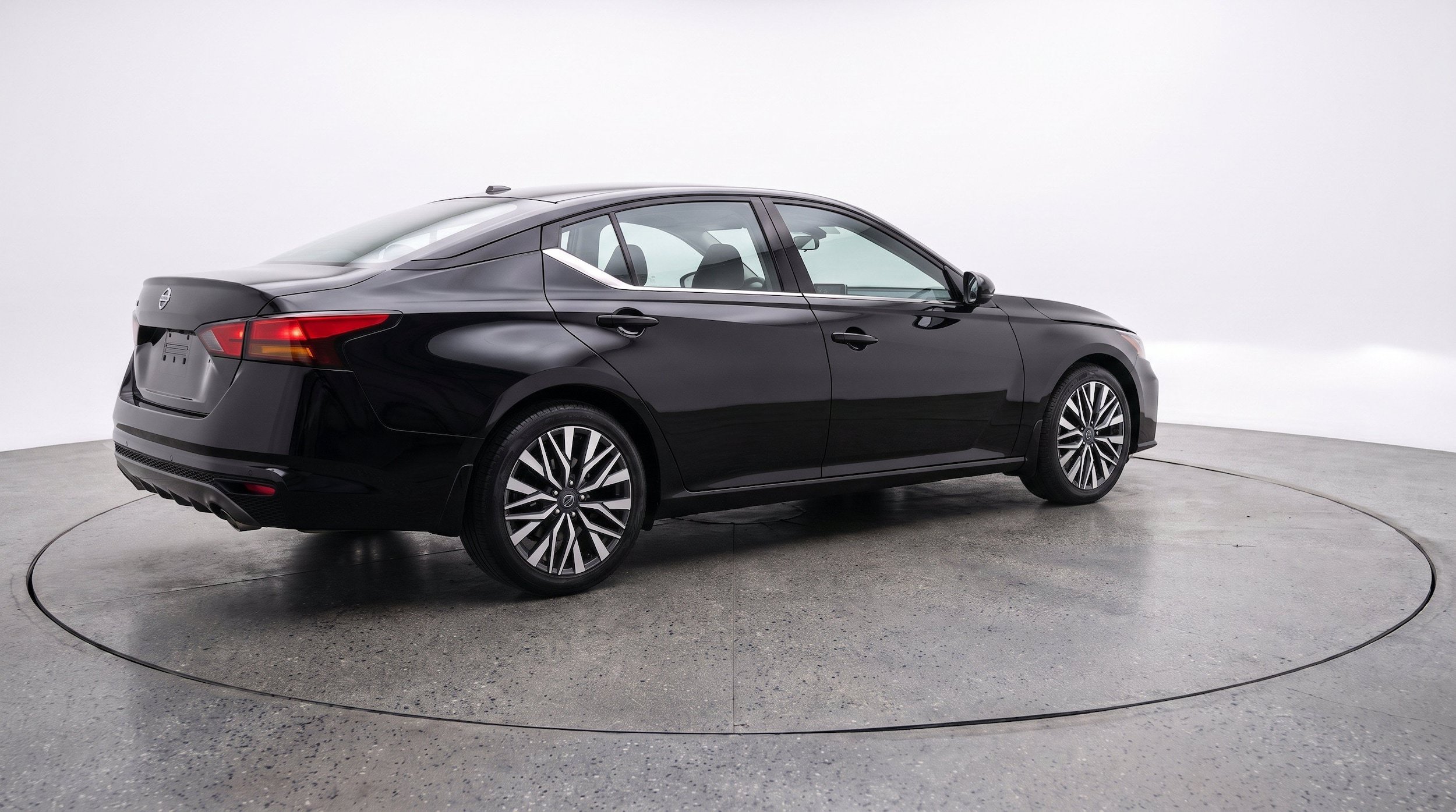 Thumbnail: 2025 Nissan Altima - 9
