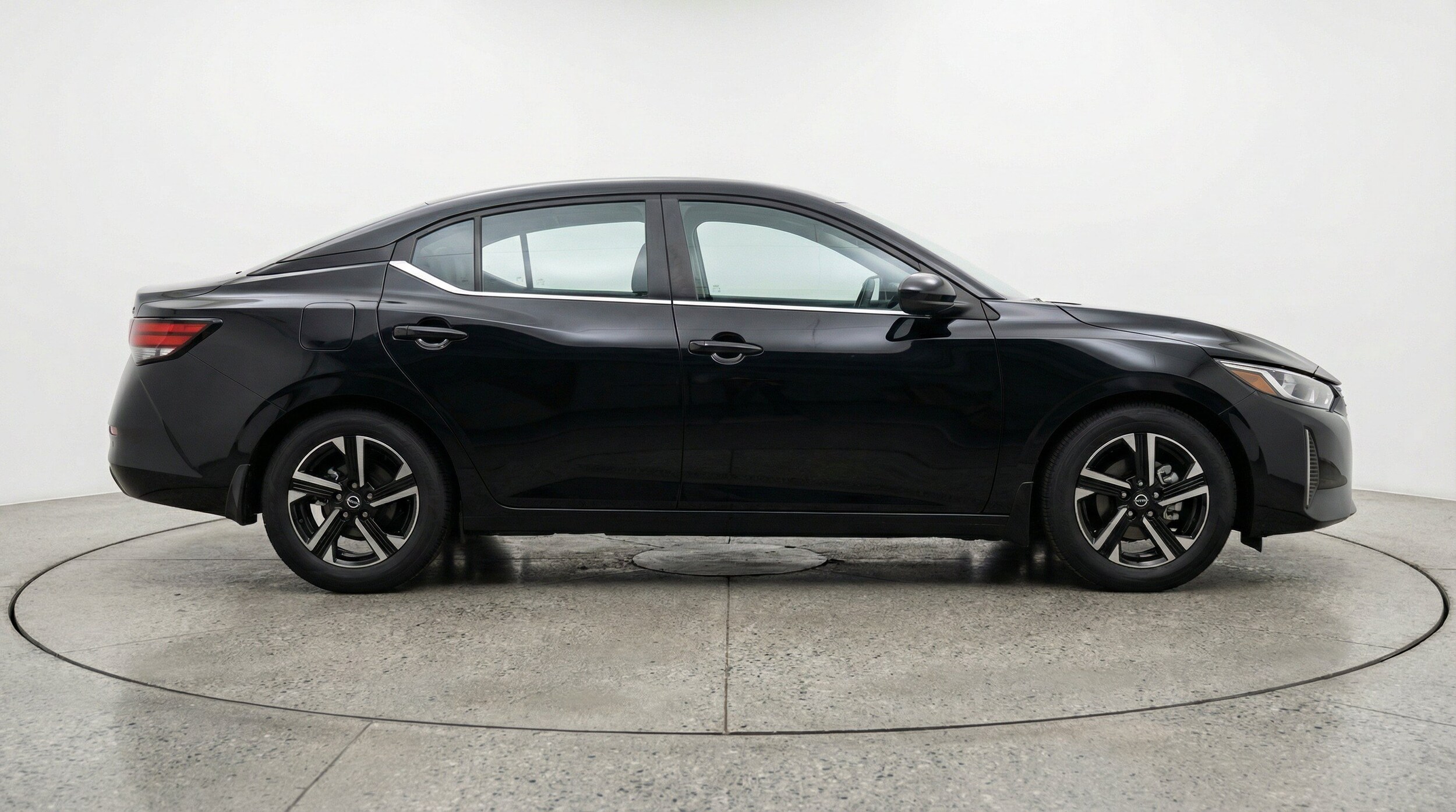 Thumbnail: 2025 Nissan Sentra - 11